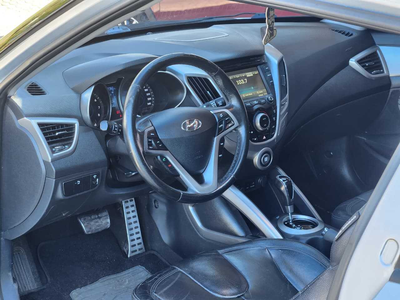 VELOSTER 1.6 AUT C/TETO
