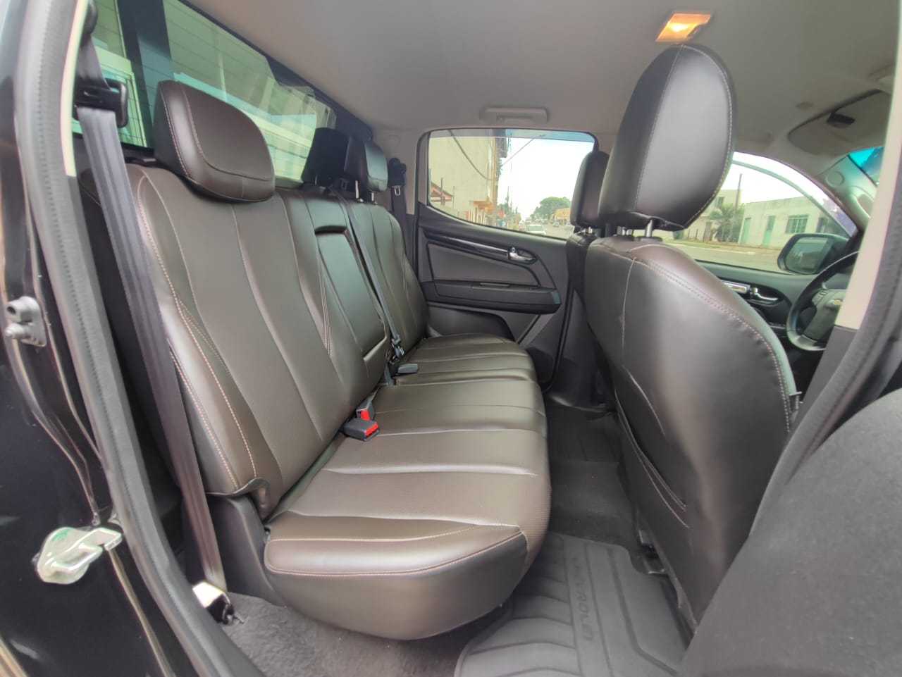 S10 2.8 HIGH COUNTRY 4X4