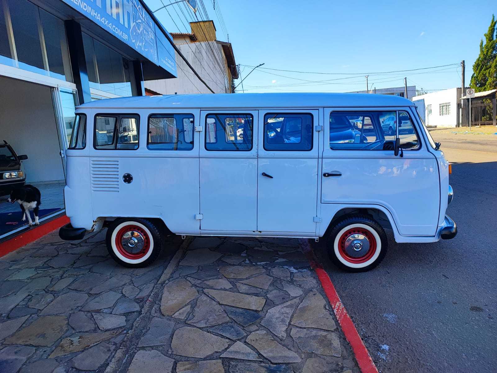 KOMBI 1600