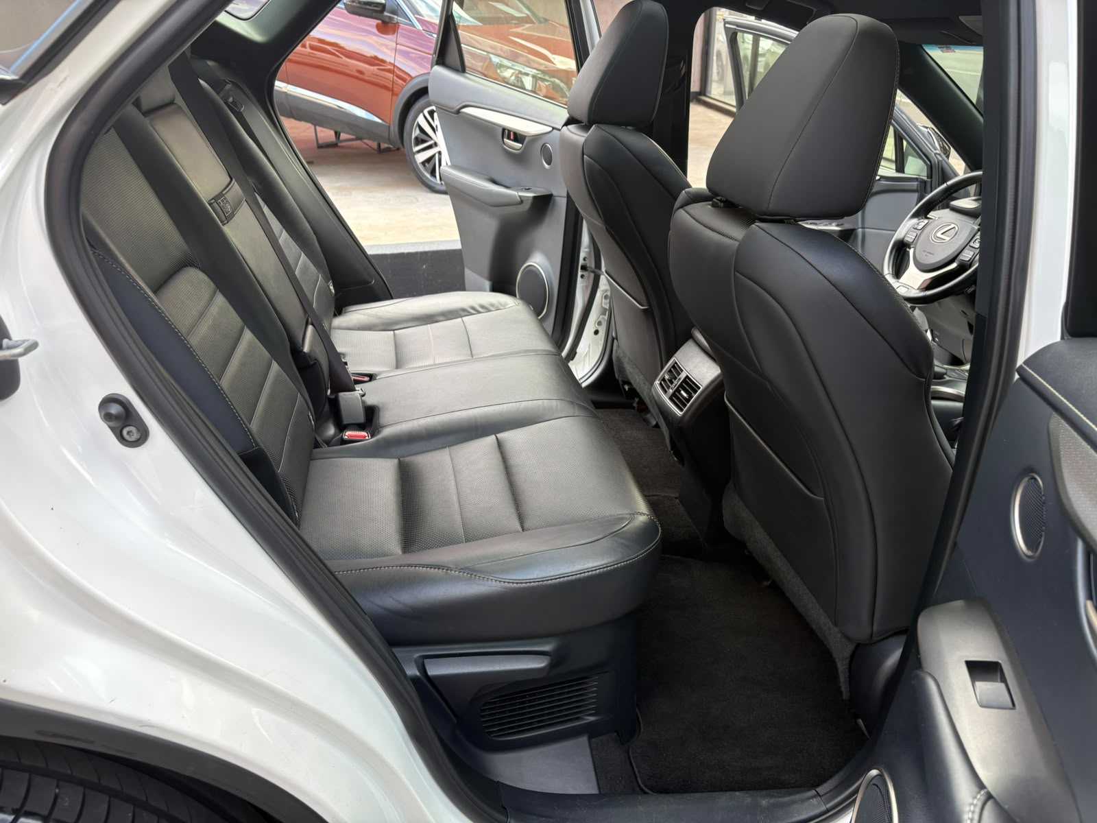 LEXUS NX200T F-SPORT AWD 2.0