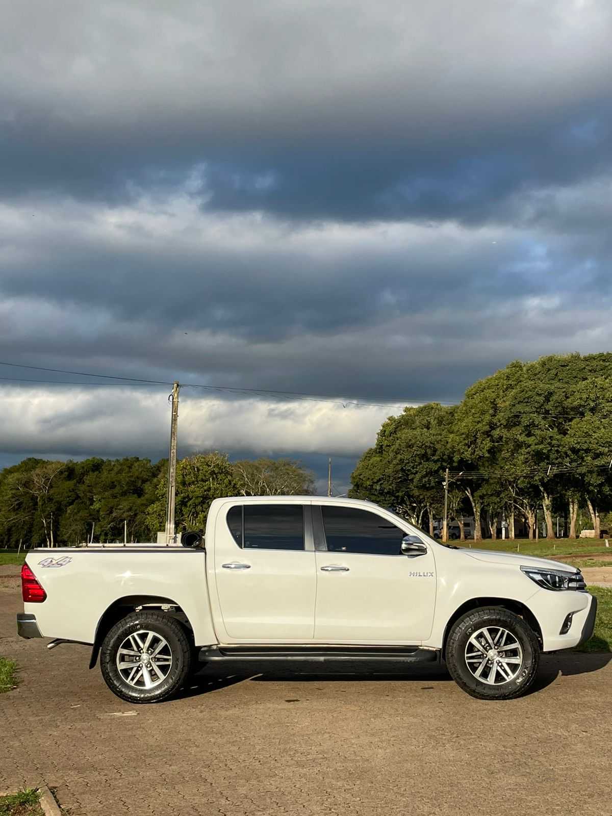 HILUX CD SRX 4X4