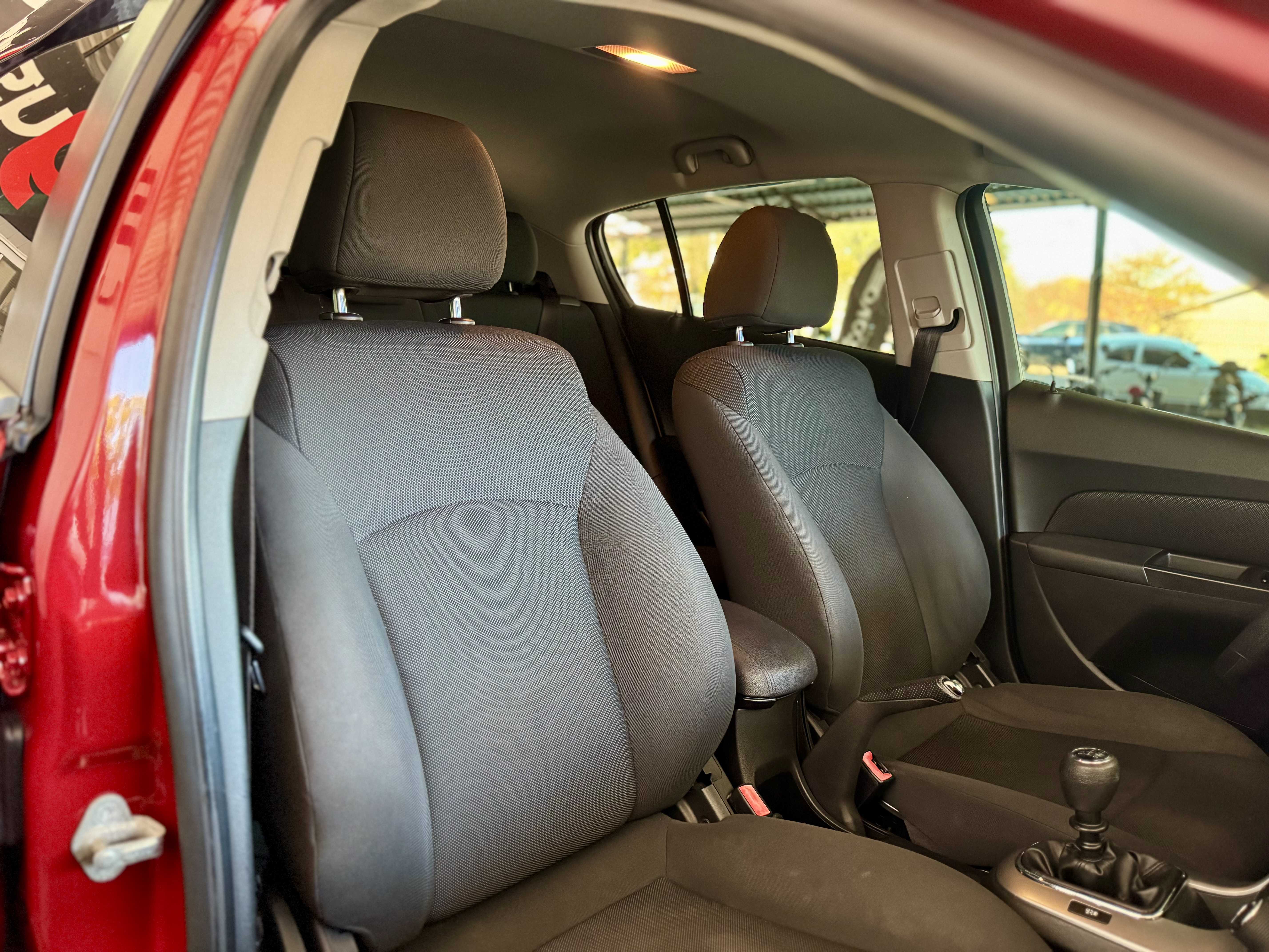 CRUZE LT SPORT6
