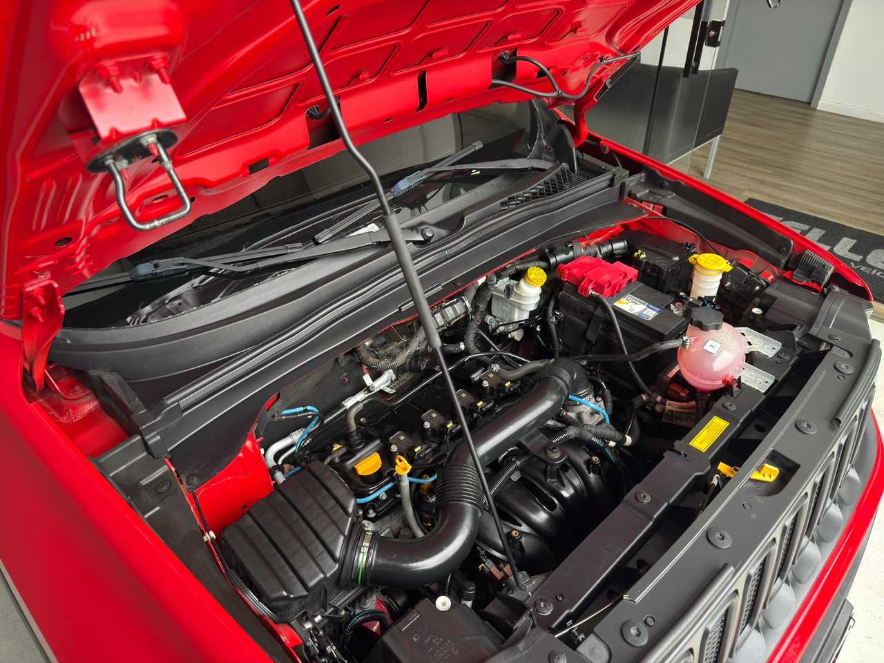 RENEGADE 1.8 AUT