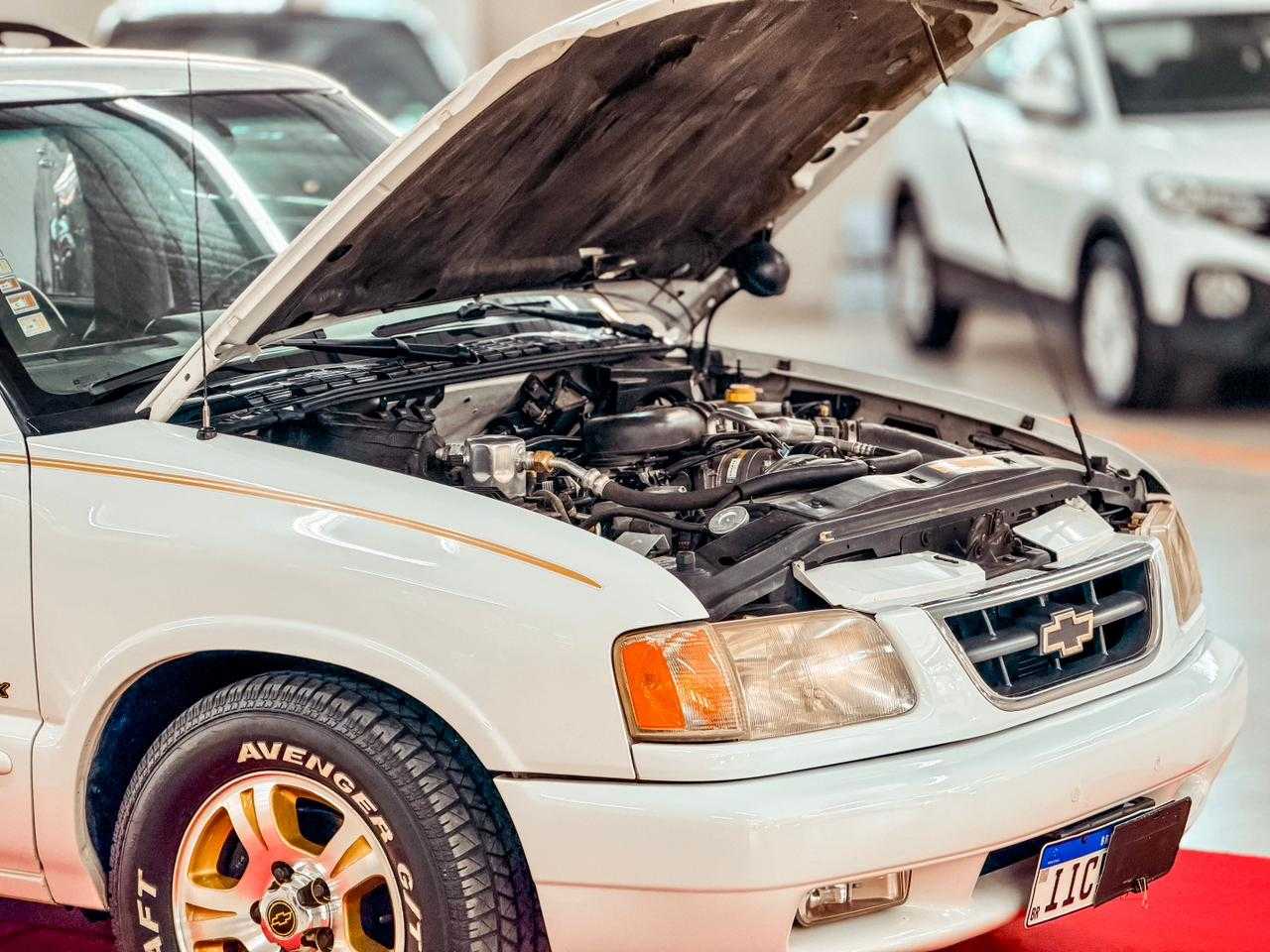 BLAZER 4.3 DXL EXECUTIVE V6 MT