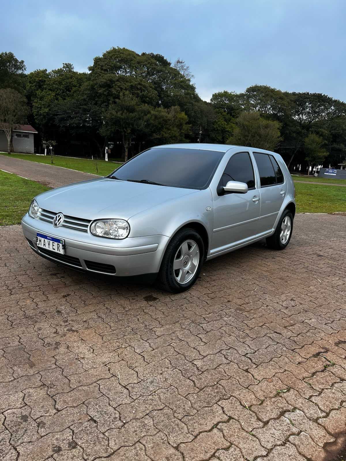 GOLF 1.6 PLUS