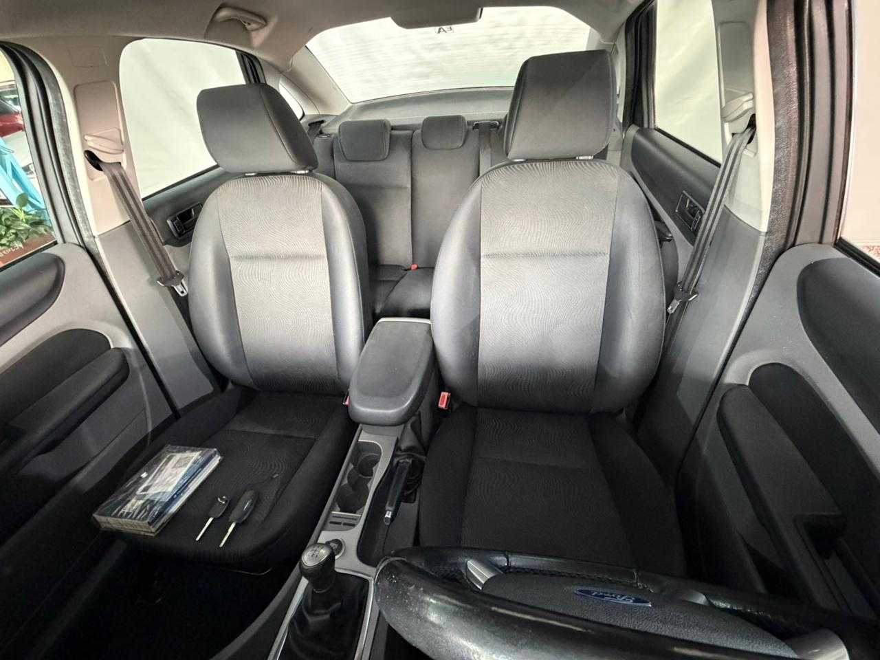 FOCUS 1.6 SEDAN 16V 5P MAN.