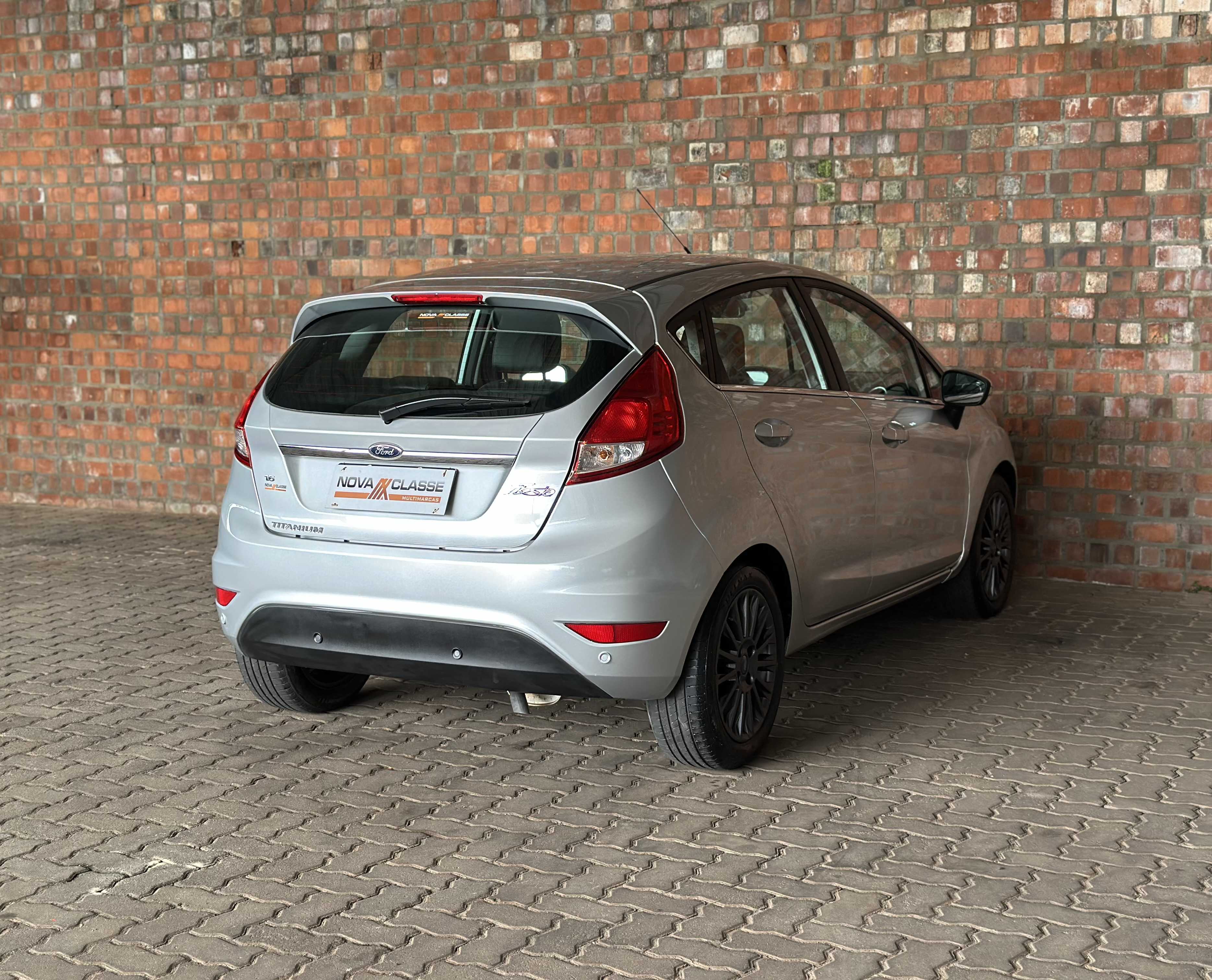 NEW FIESTA TITANIUM 1.6 AT