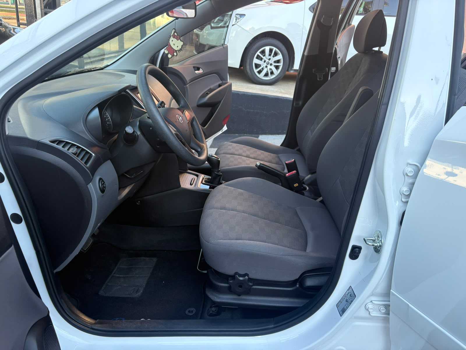 HB20 SEDAN 1.6 STYLE AT