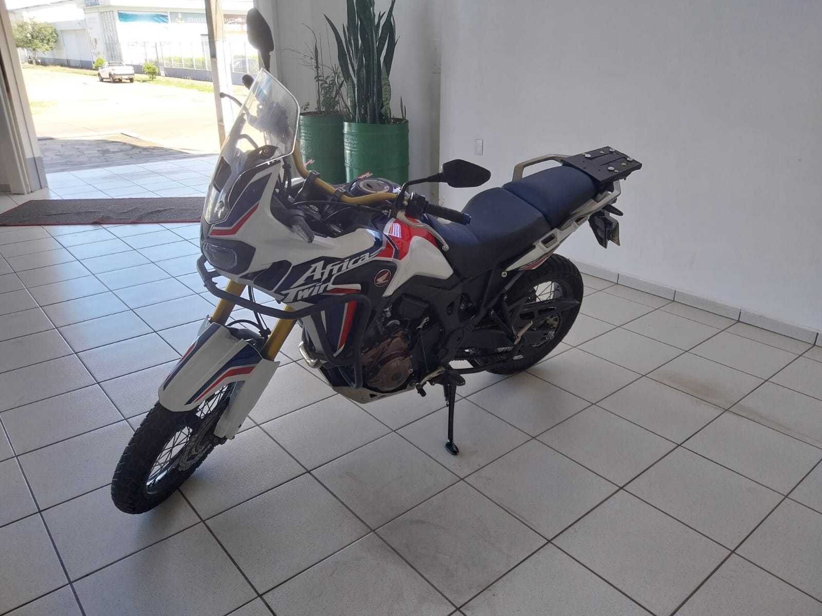 AFRICA TWIN