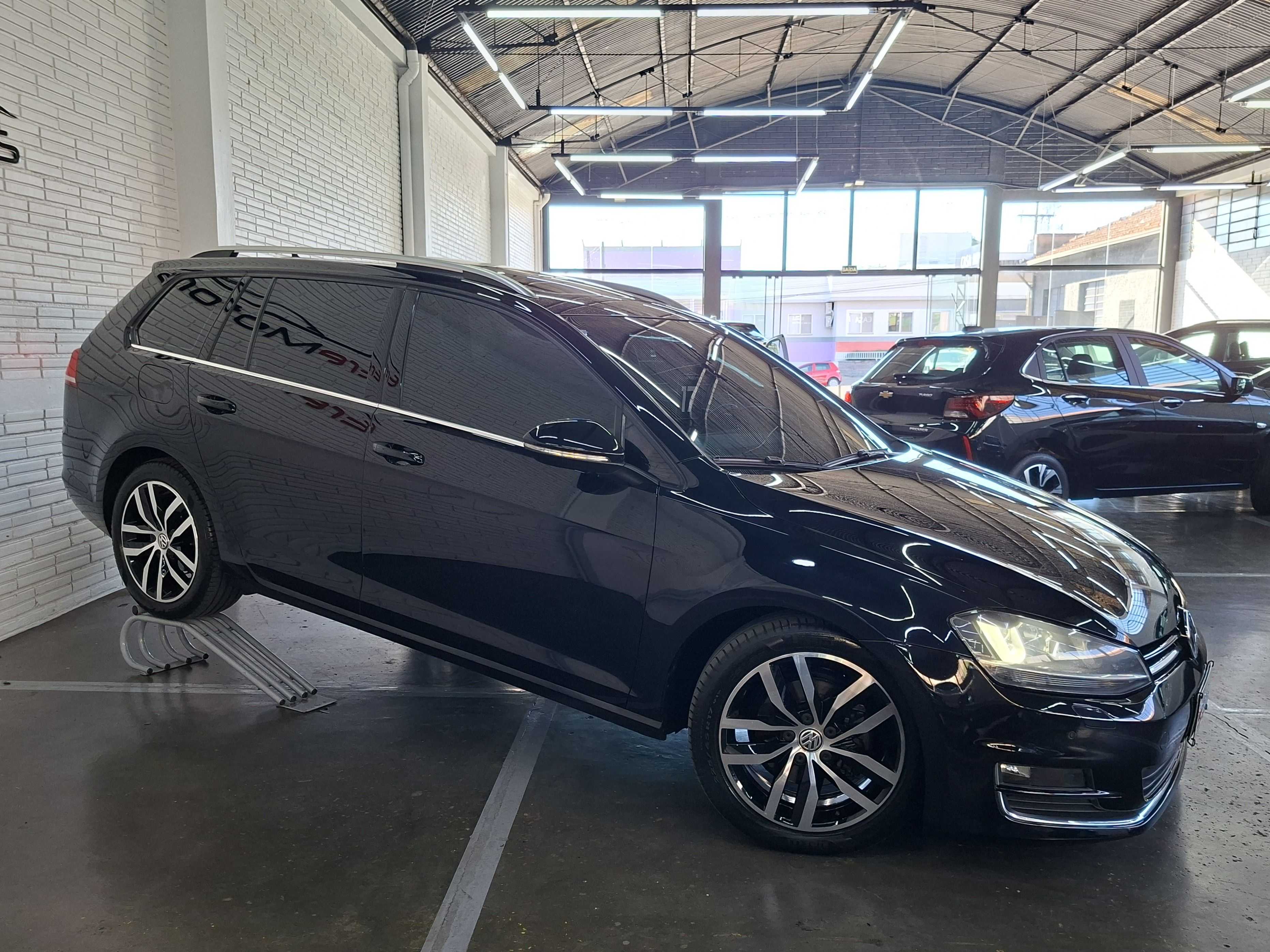 GOLF VARIANT HIGHLINE
