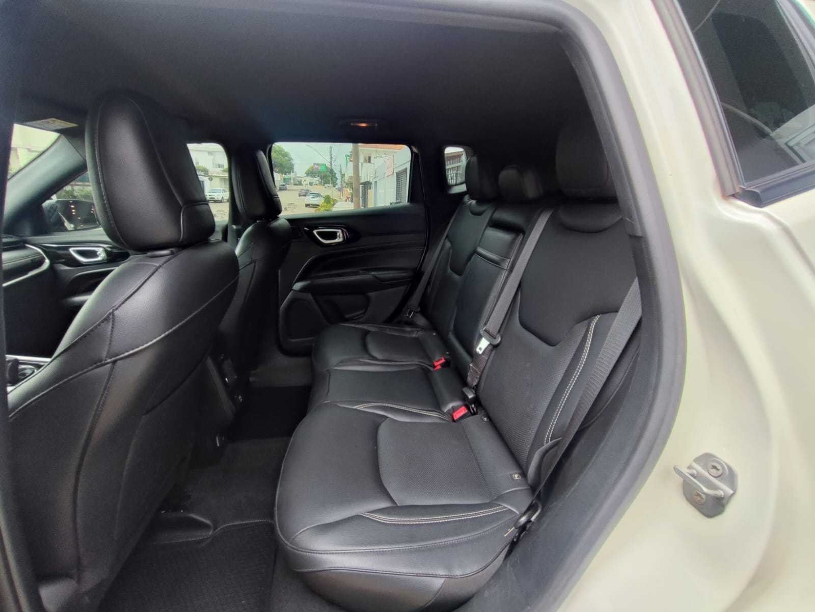 COMPASS LONGITUDE T270