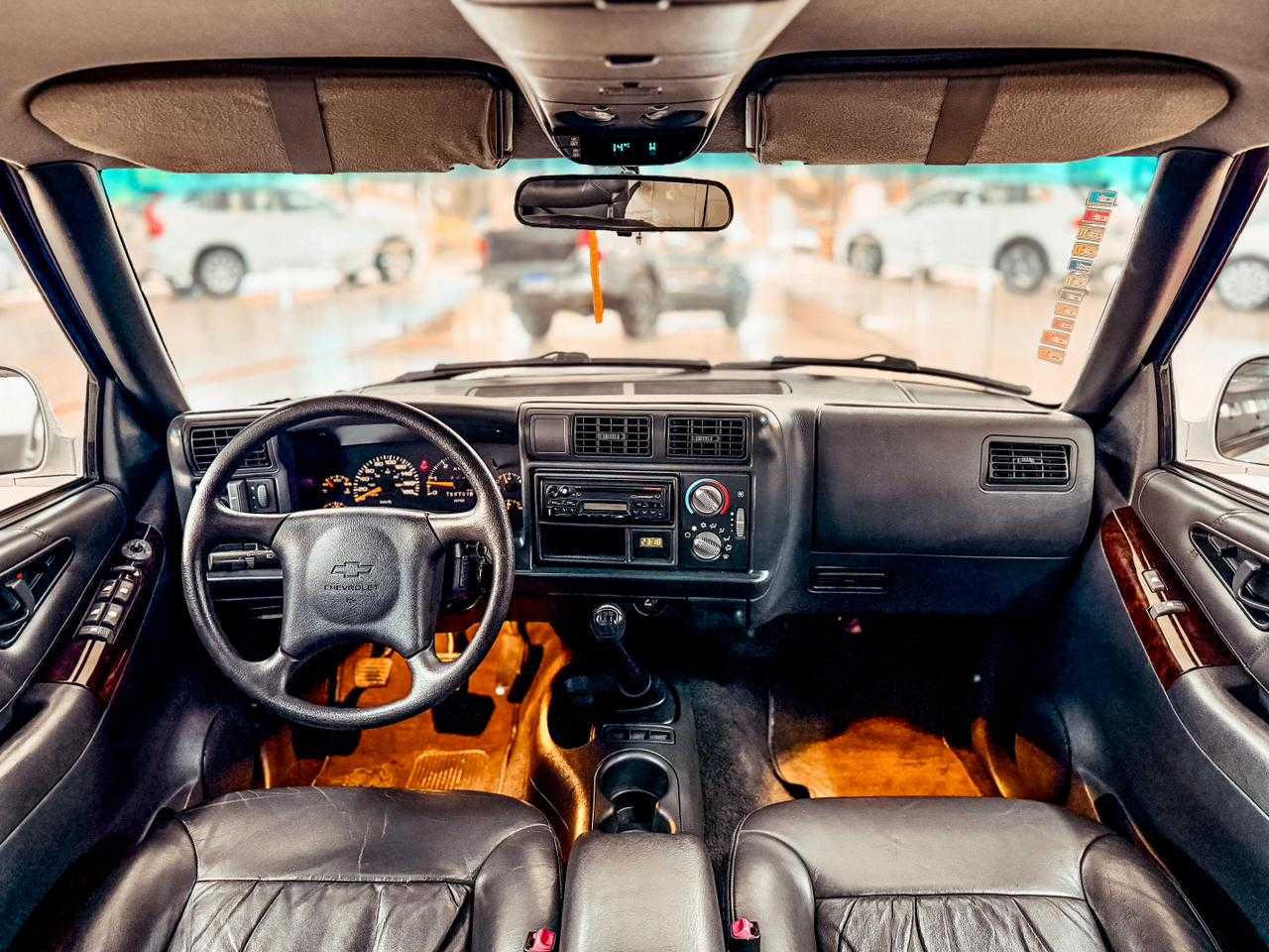 BLAZER 4.3 DXL EXECUTIVE V6 MT