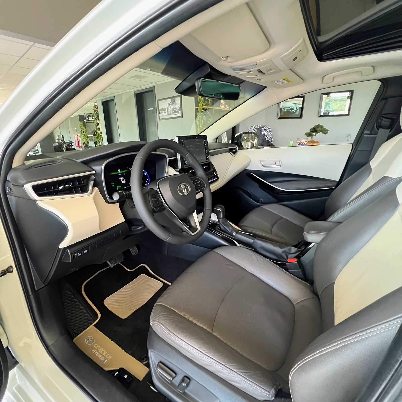 COROLLA ALTIS PREMIUM HYBRID