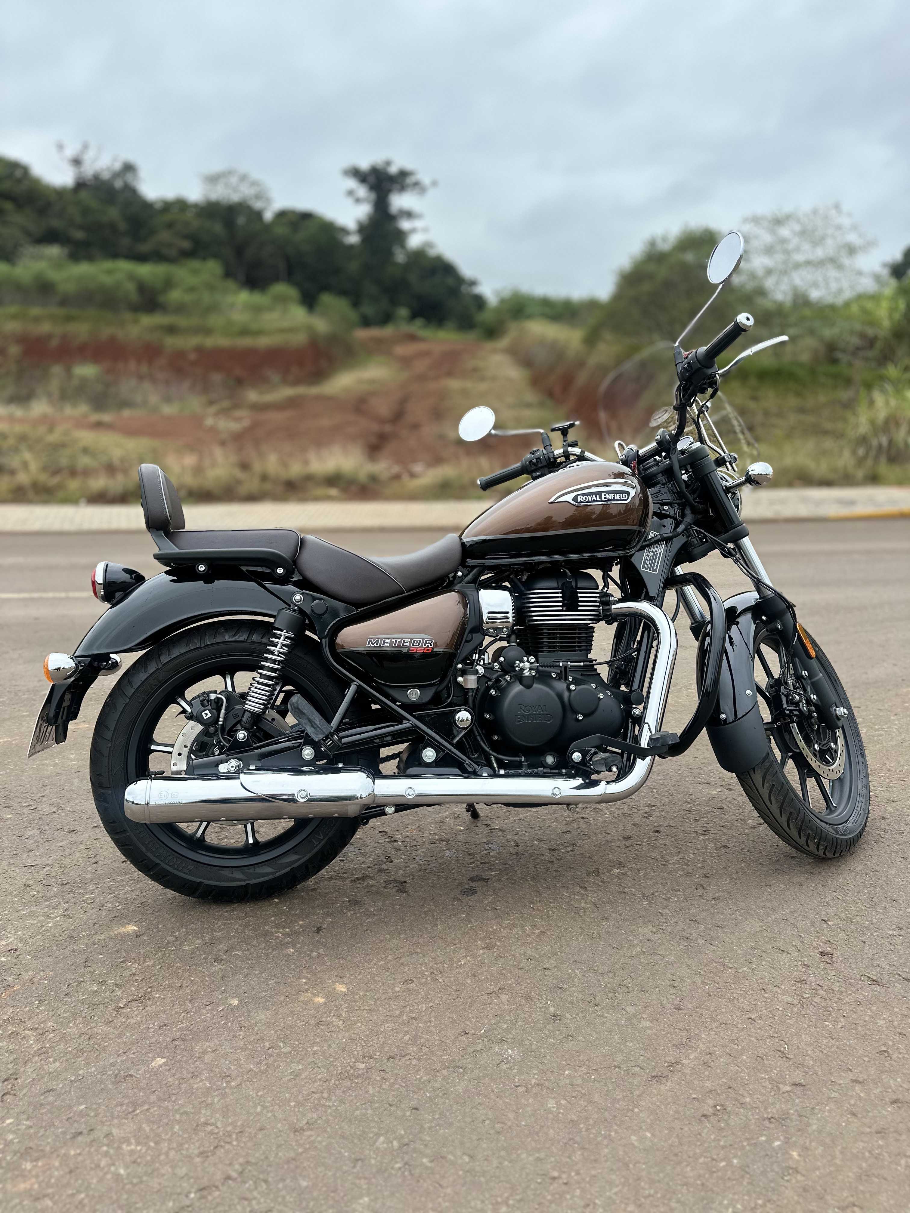 ROYAL ENFIELD METEOR 350 SUPER