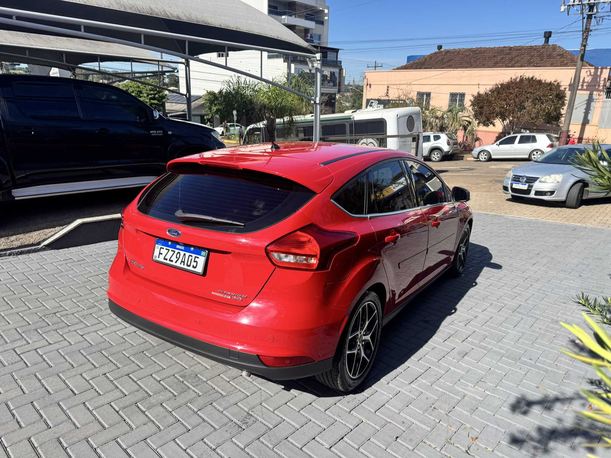 FOCUS TITANIUN