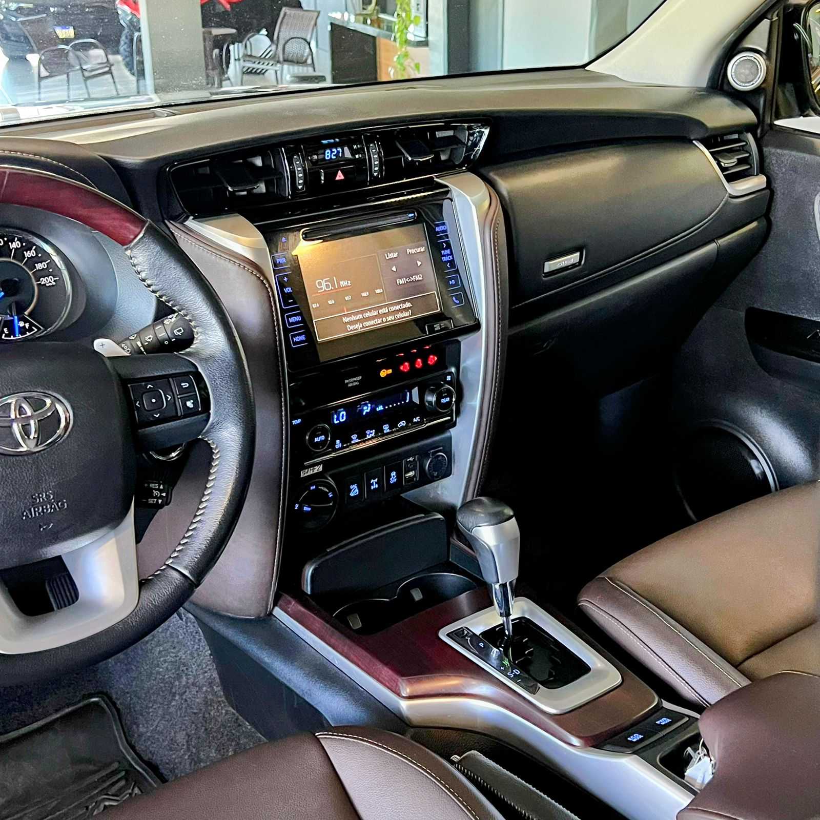 HILUX SW4 SRX 2.8 4X4 DIESEL