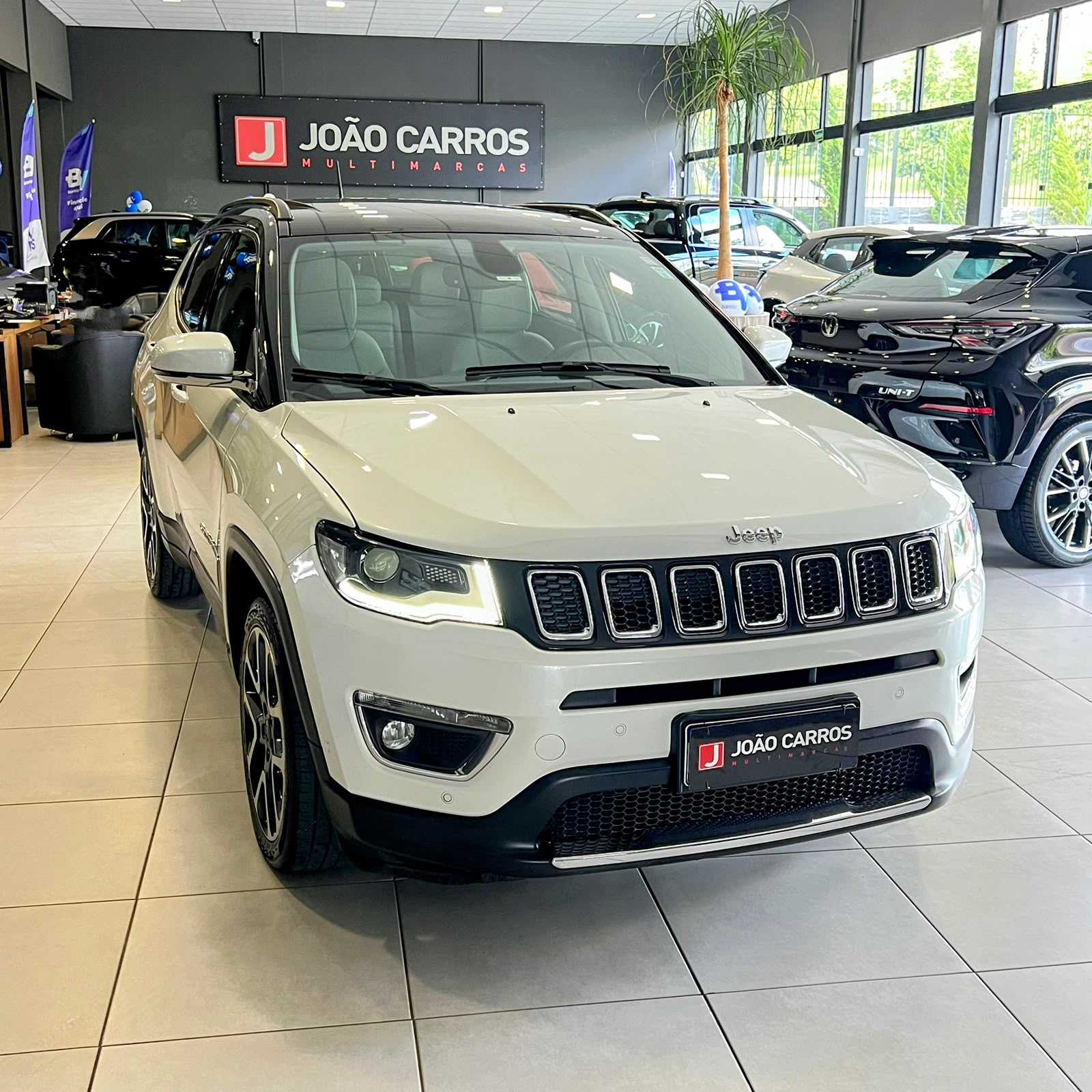 COMPASS LIMITED 2.0 FLEX AUT localizado em Guaporé no estado de RS