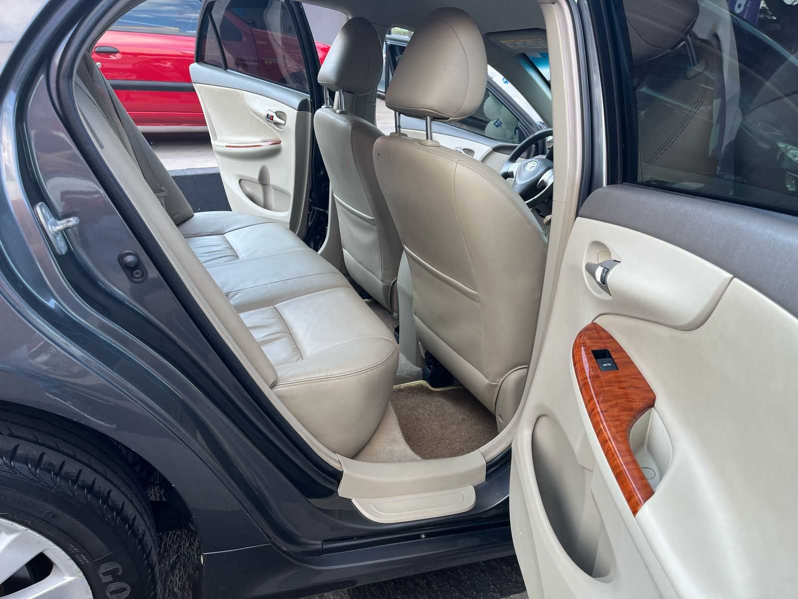 COROLLA SE-G  1.8 AT