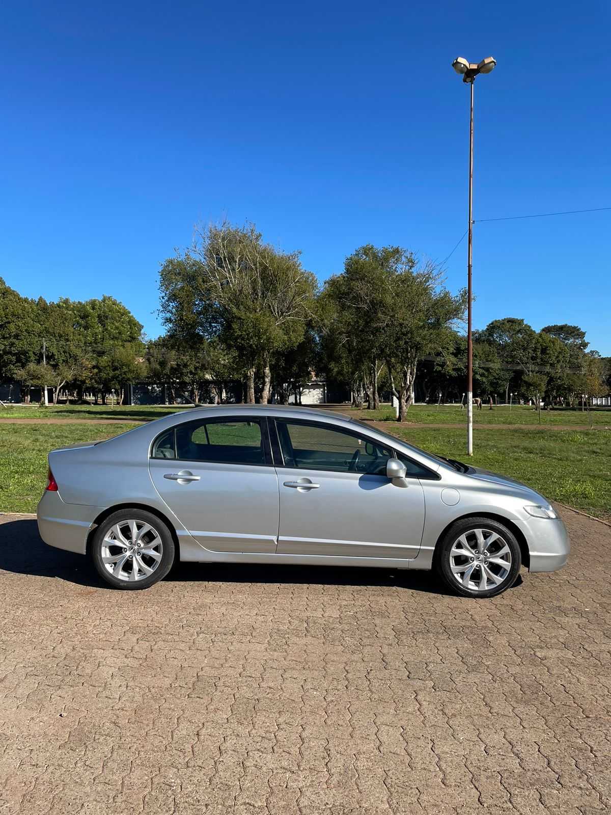 CIVIC LXS 1.8 FLEX AUT.