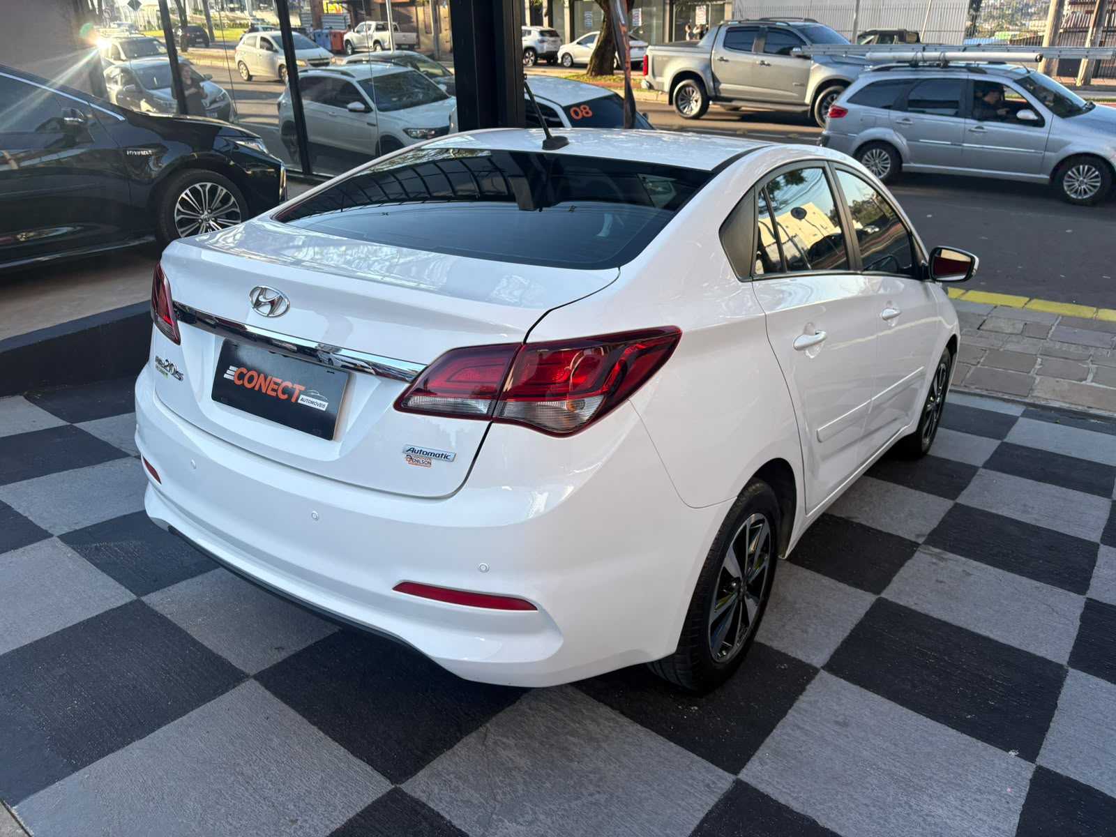 HB20 SEDAN 1.6 STYLE AT