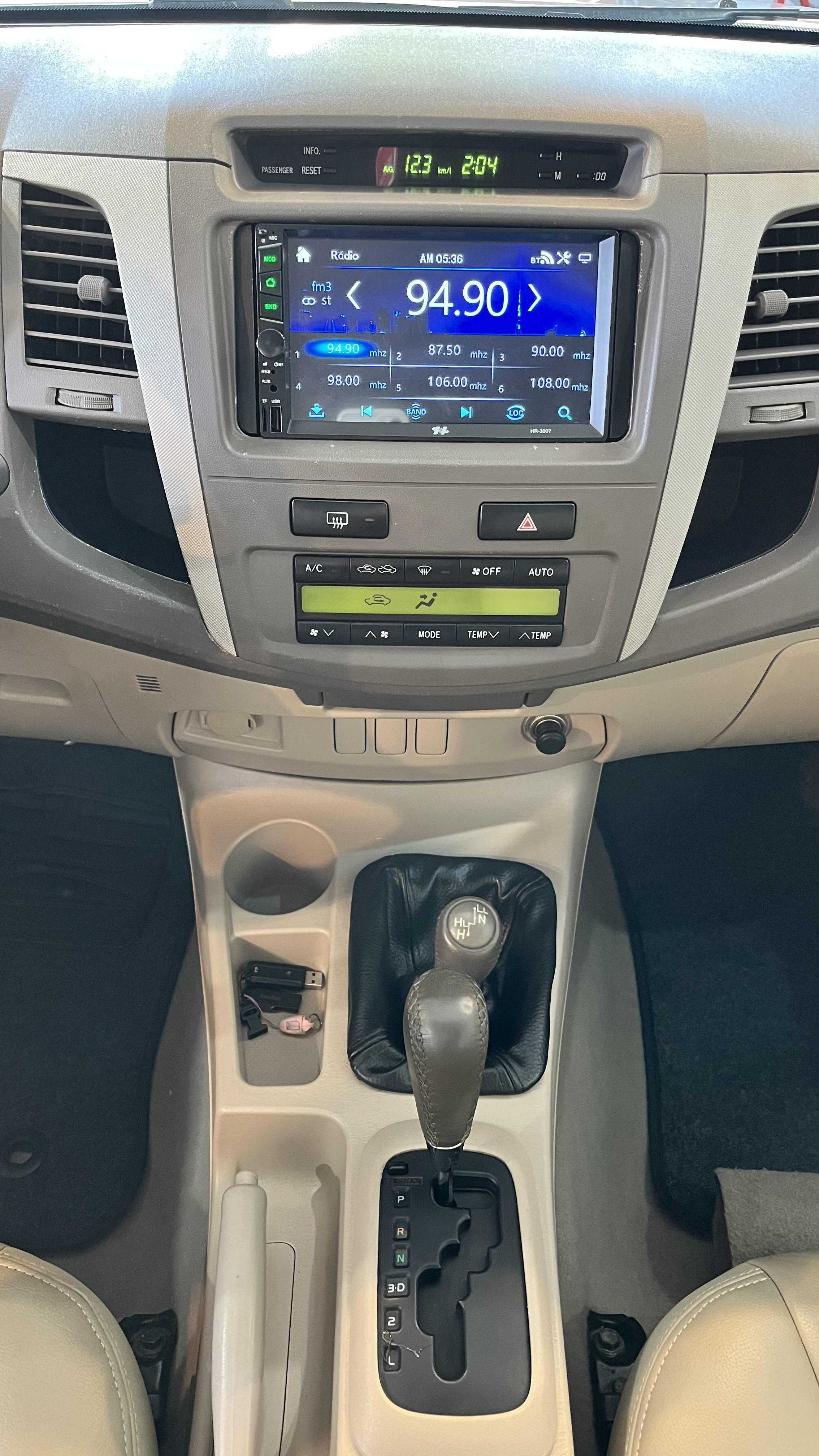 HILUX SW4 SRV 4X4 3.0 TDI DIES
