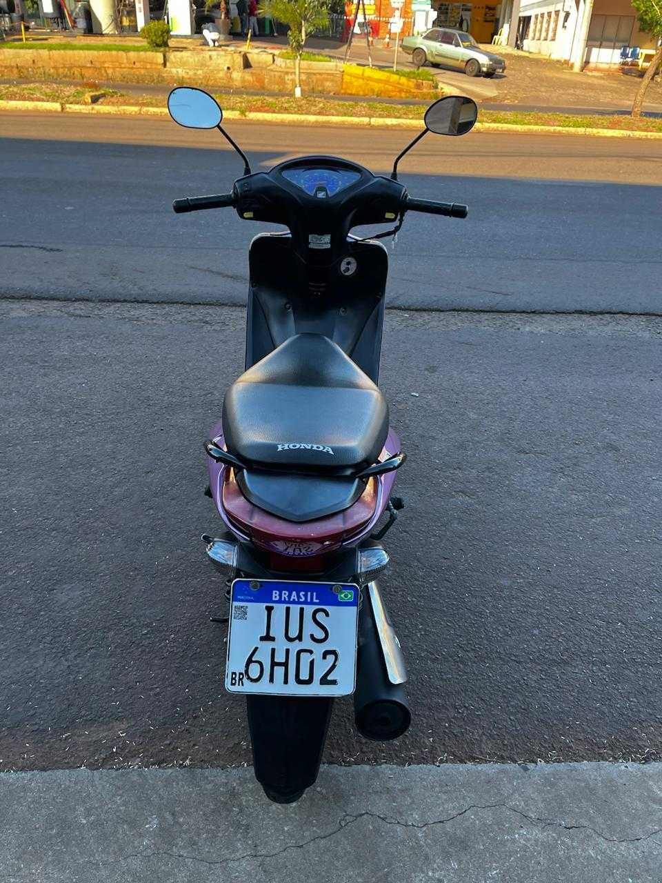 BIZ 125 ES