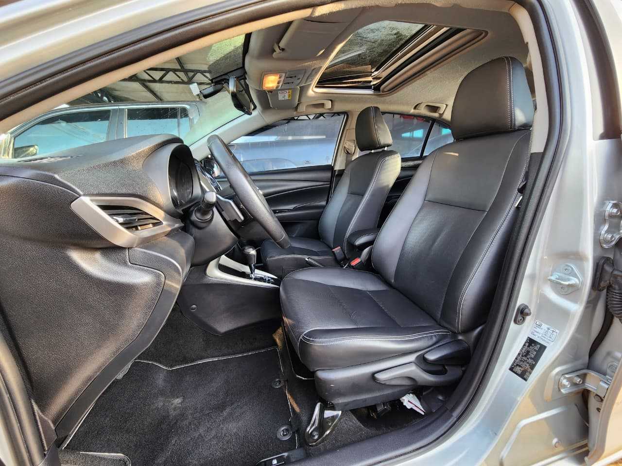 YARIS XLS 1.5 AUT. SEDAN