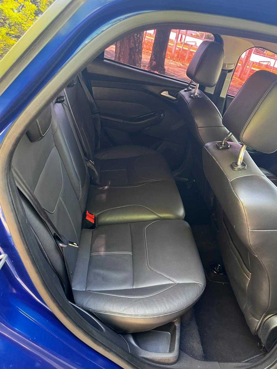 FOCUS FASTBACK 2.0 PLUS