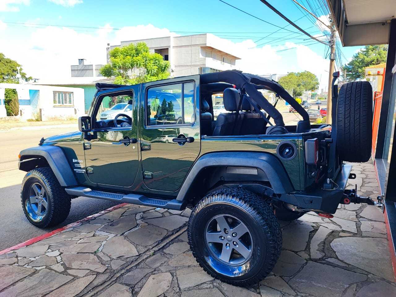 WANGLER 3.8 V6 SAHARA