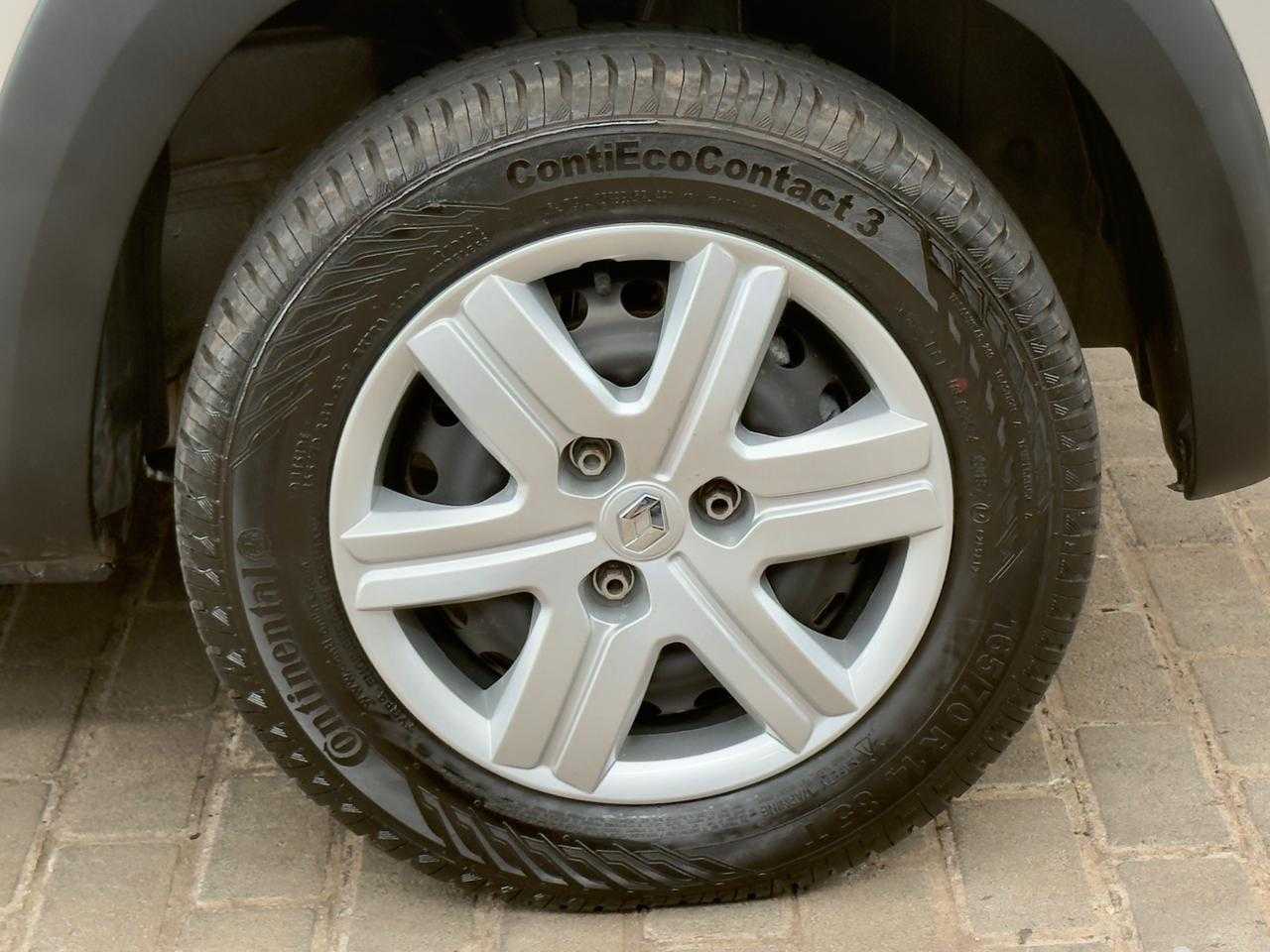 KWID ZEN 1.0 / COMPLETO