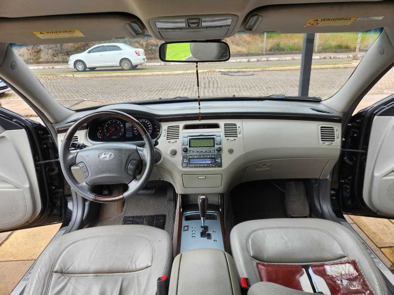 AZERA GLS 3.3 V6 AUT. C/TETO