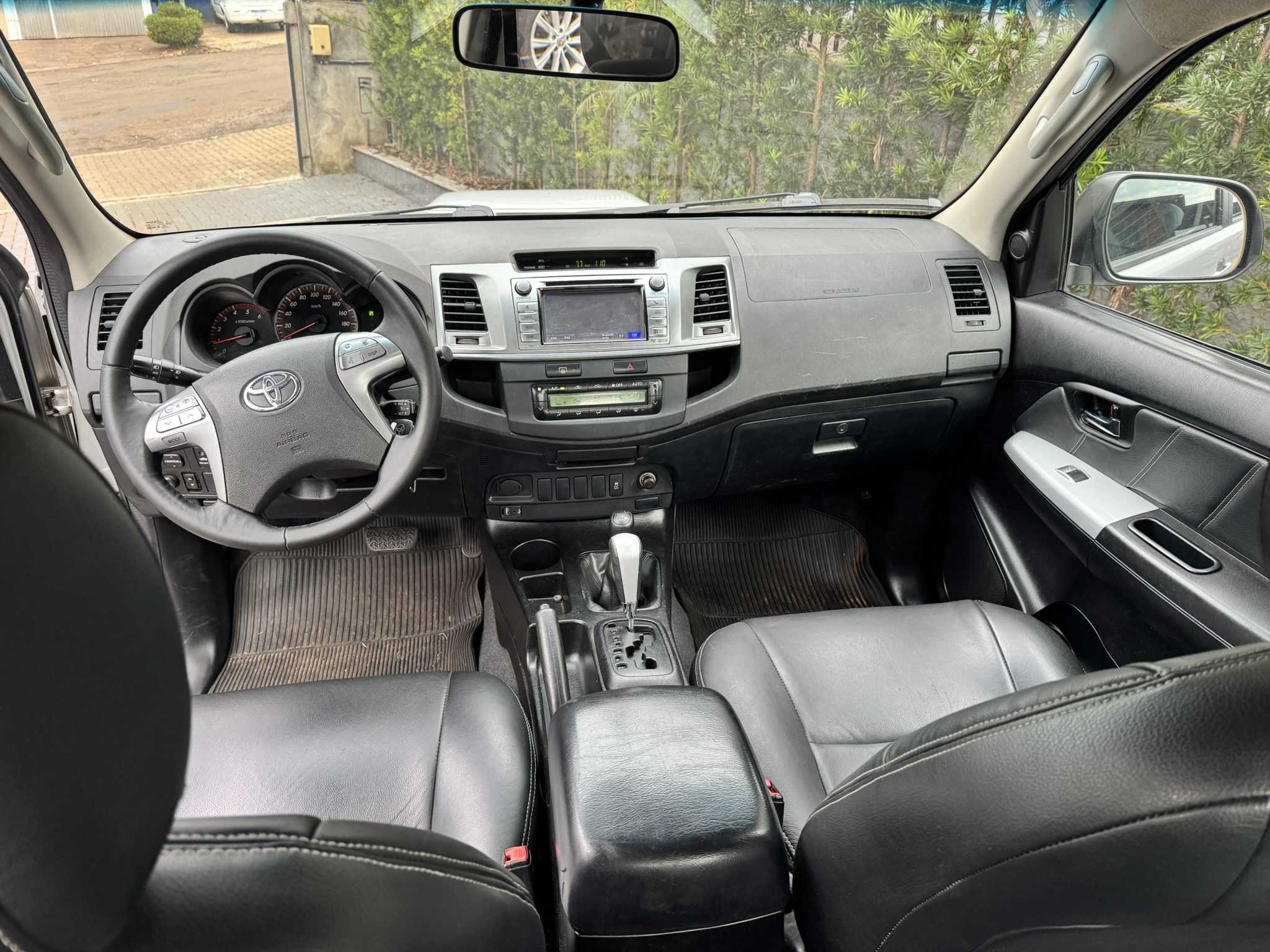 HILUX SRV AUTOMATICA