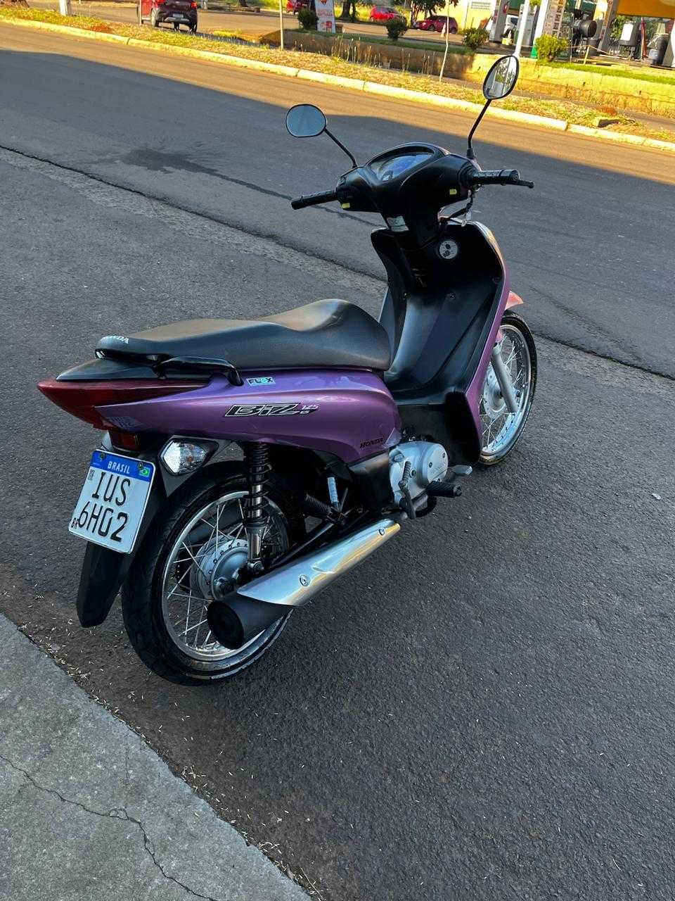 BIZ 125 ES