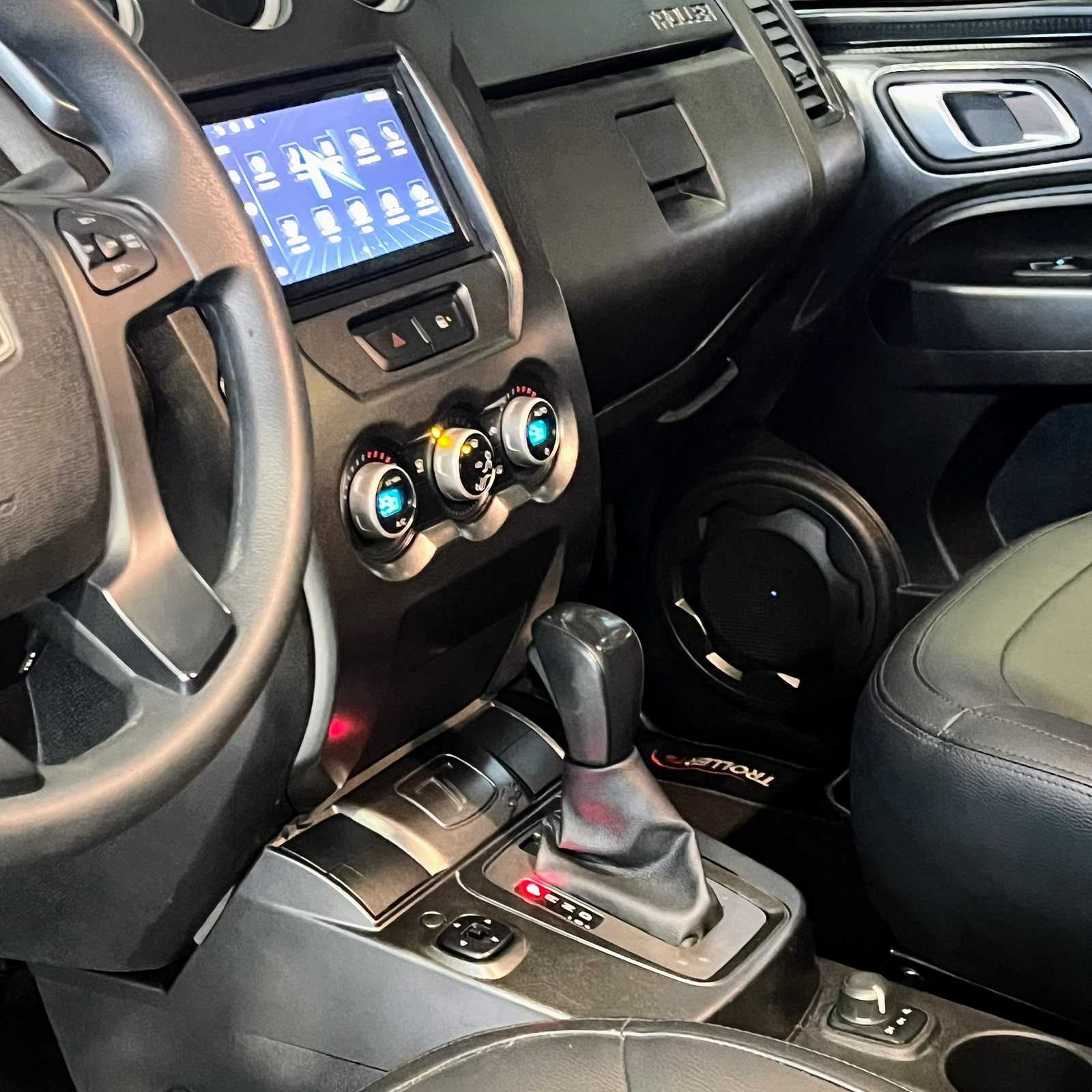 T4 XLT CONNECT 3.2 4X4 AUT