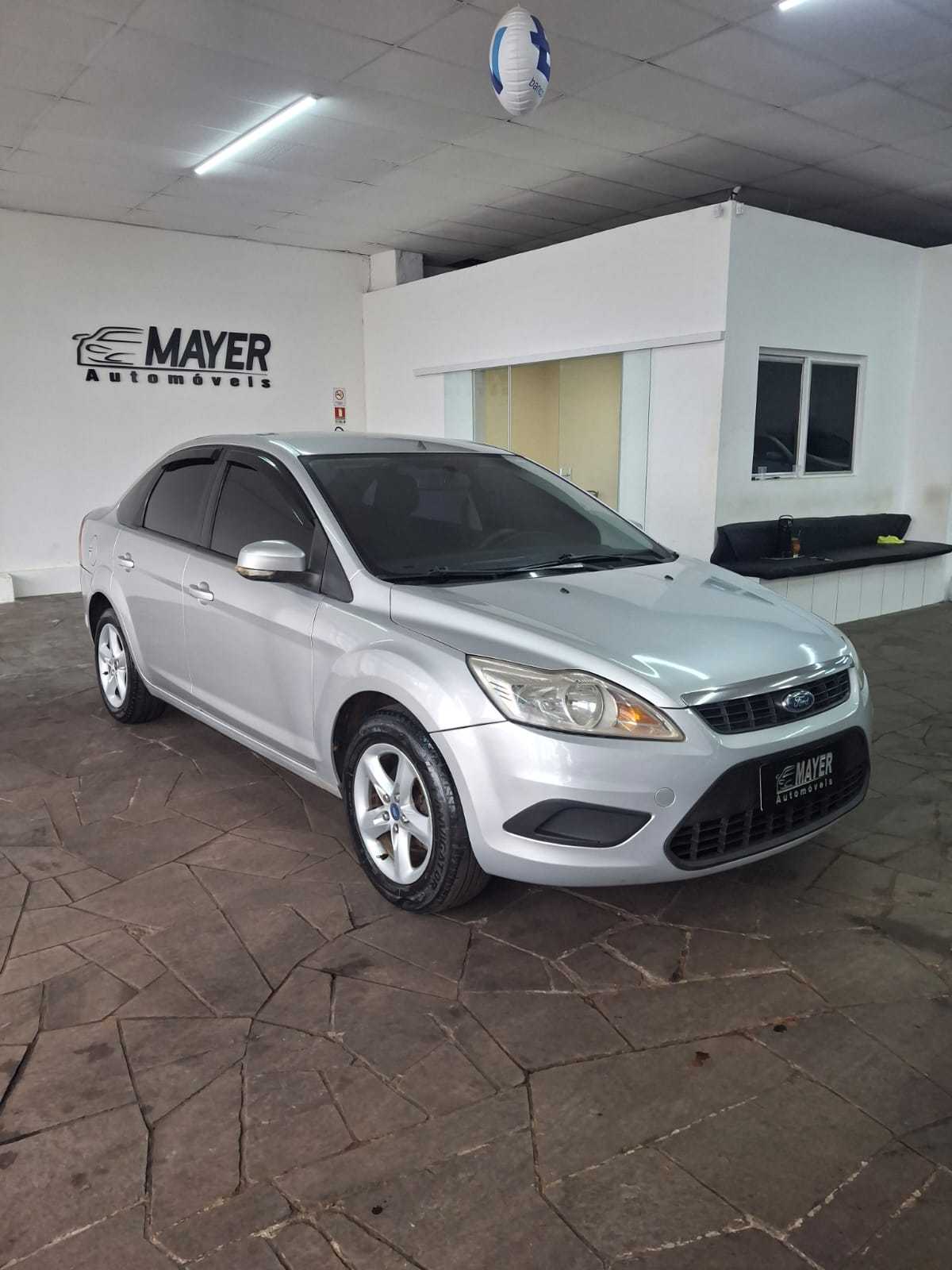 FOCUS SEDAN 1.6