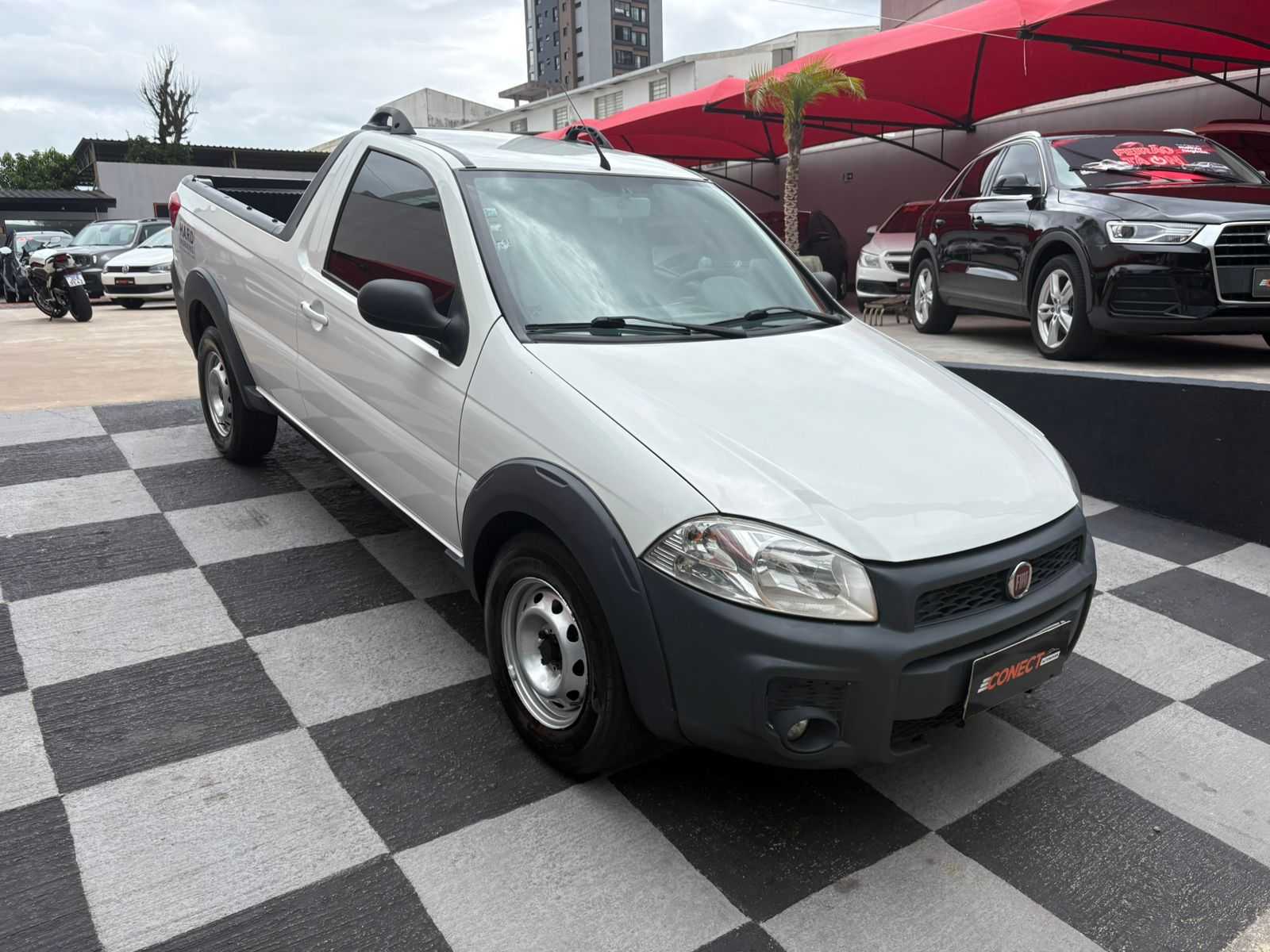 STRADA WORKING HARD  1.4 CS