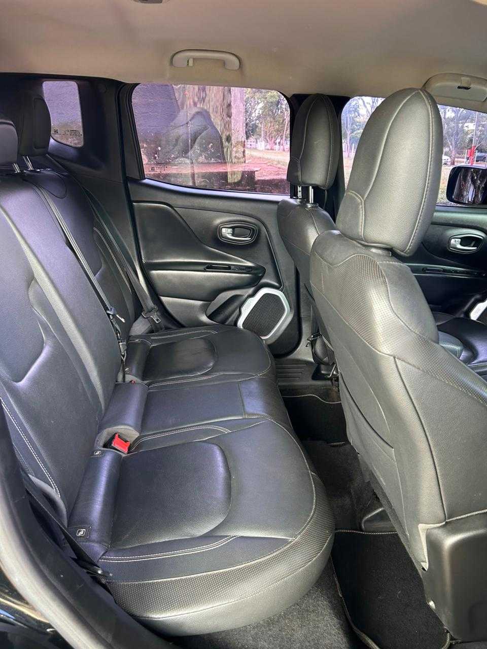 RENEGADE LONGITUDE 1.8 AUT