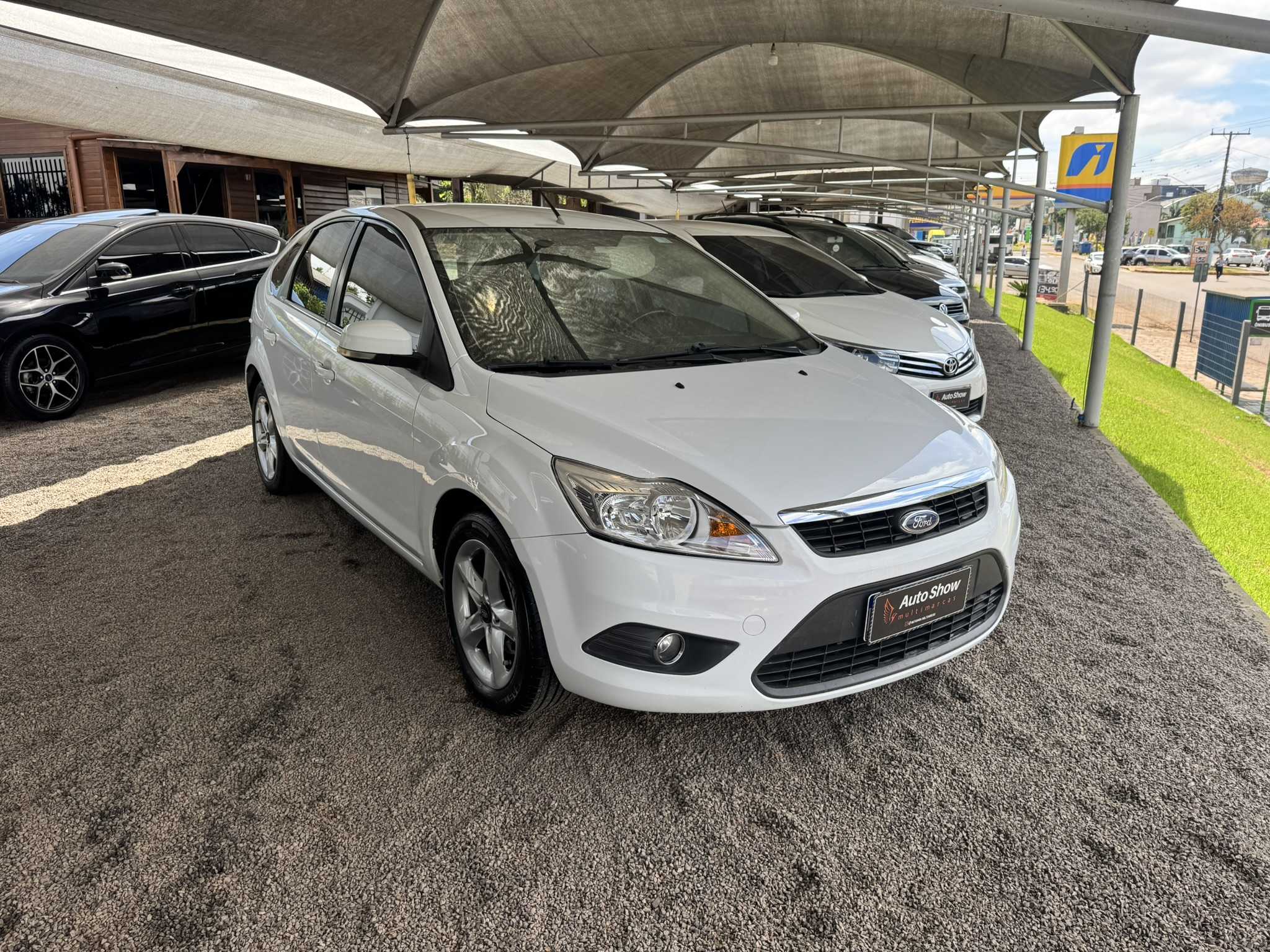FOCUS 1,6 MANUAL