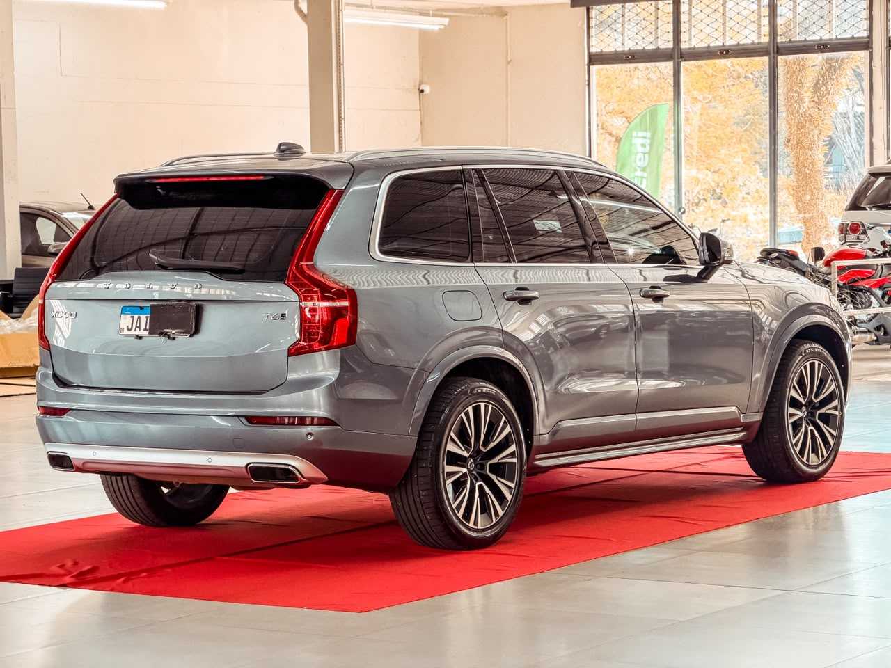 XC90 2.0 MEMENTUM T6 5P AUT