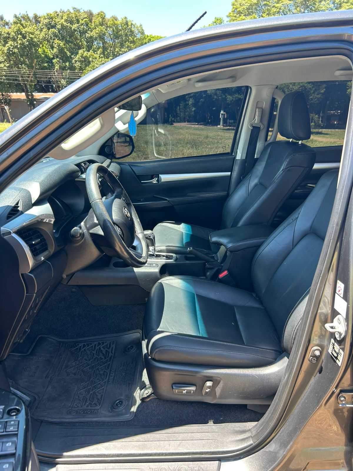 HILUX CD SRX 4X4