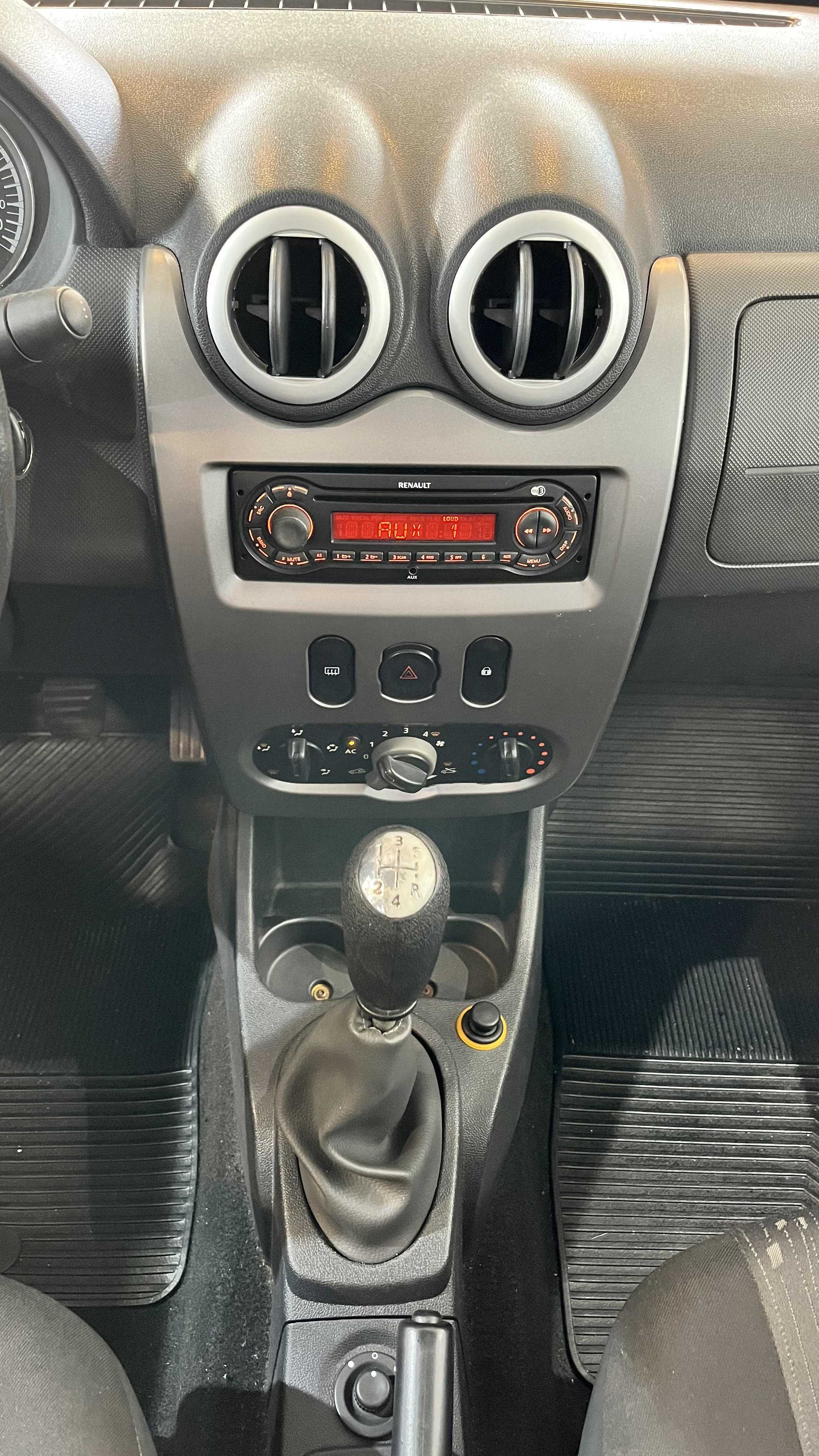 LOGAN EXPRESSION 1.6