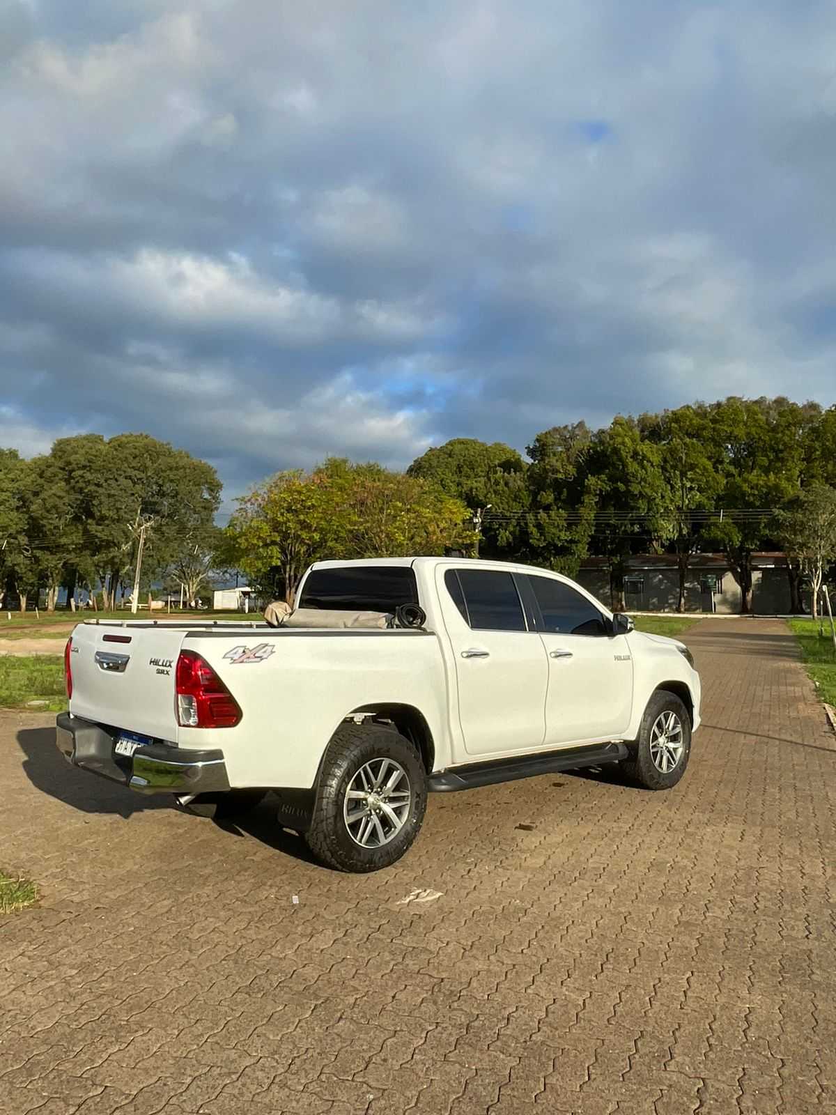 HILUX CD SRX 4X4