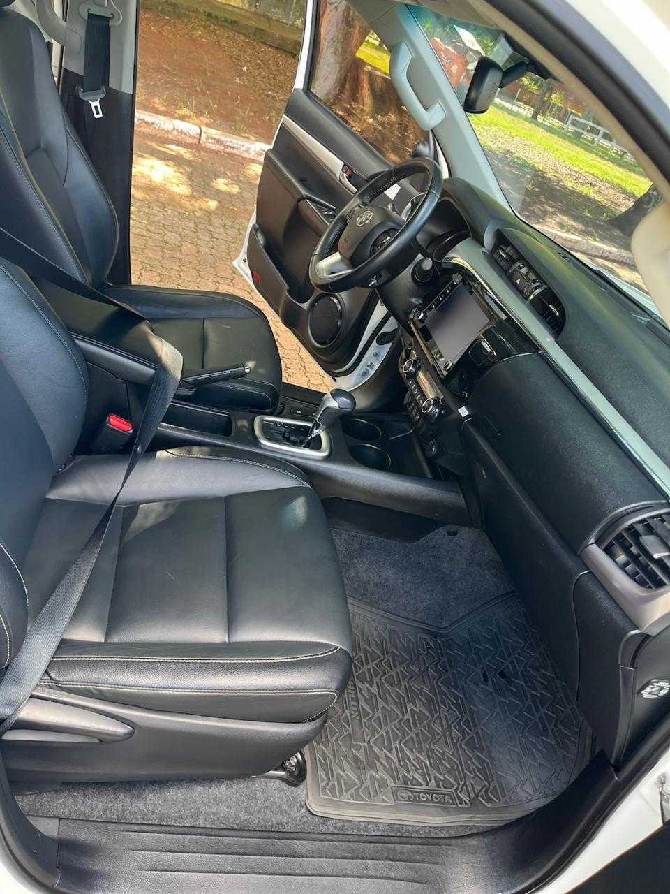 HILUX CD SRV 2.8 4X4