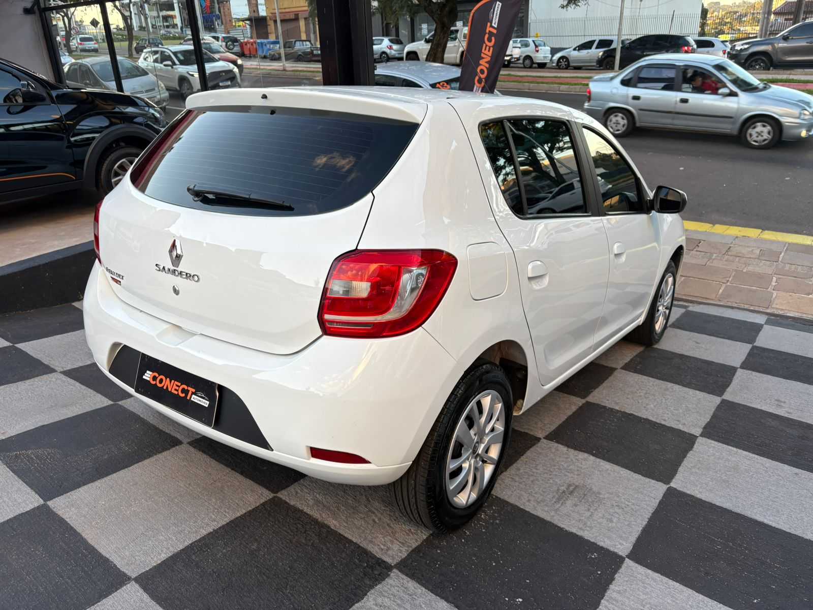 SANDERO AUTHENTIQUE 1.0