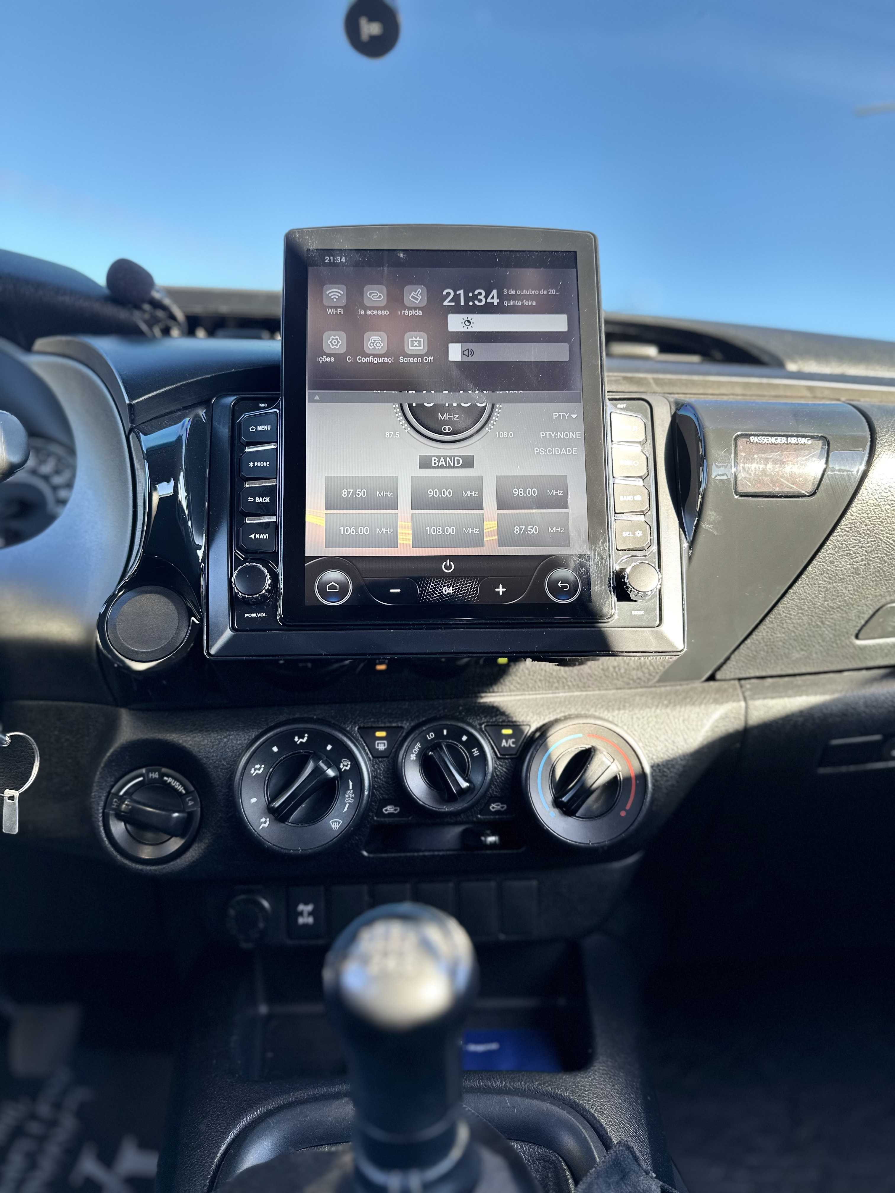 HILUX SR 2.8 TURBO DIESEL MAN