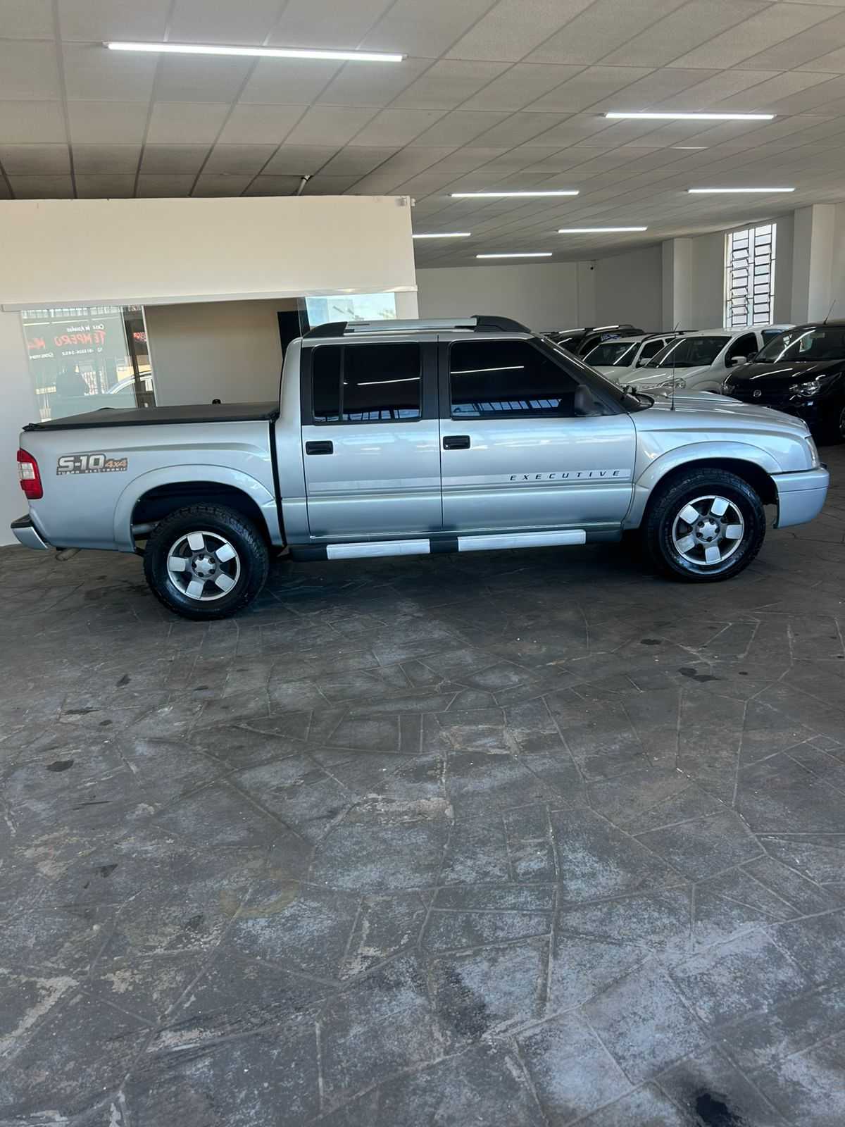 S10 EXECUTIVE 2.8 CD