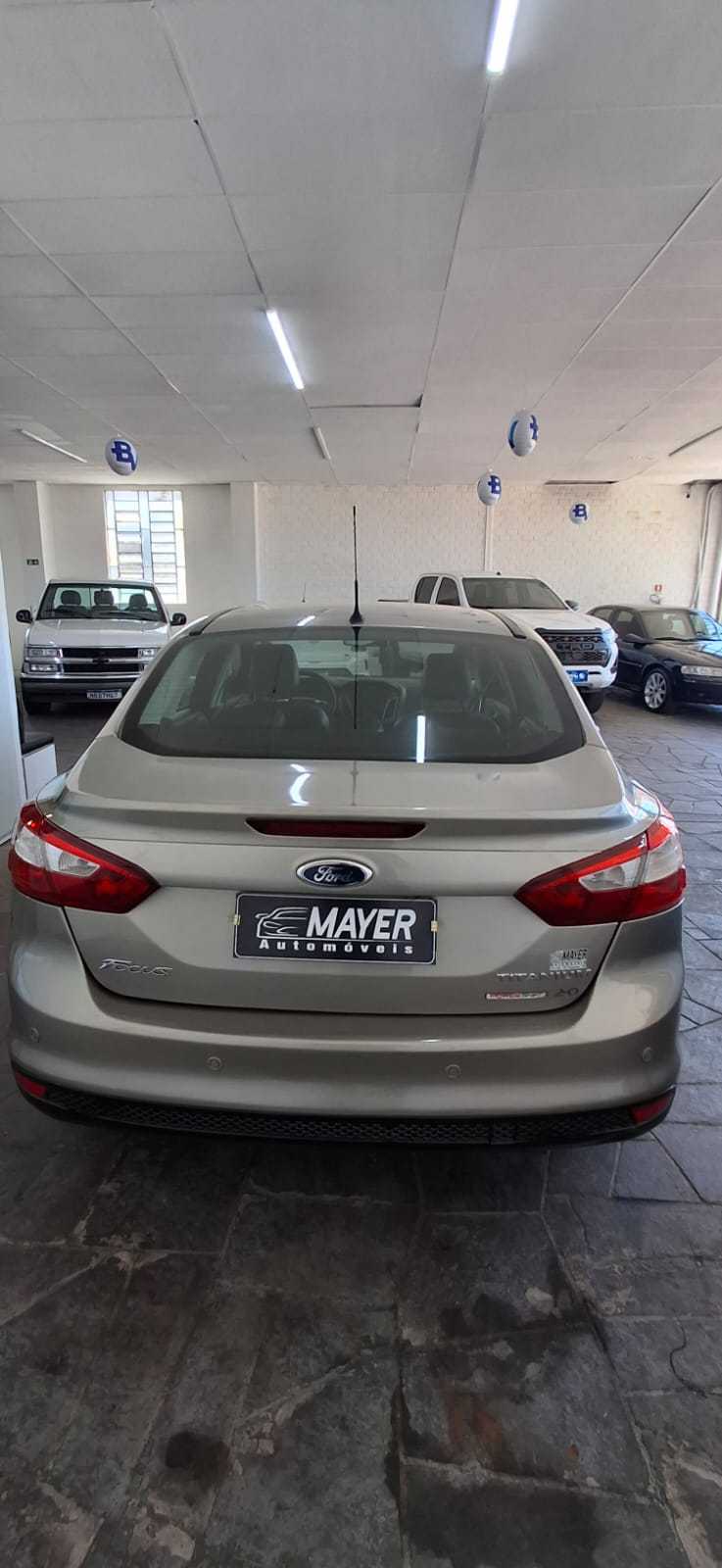 FOCUS SEDAN TITANIUM 2.0