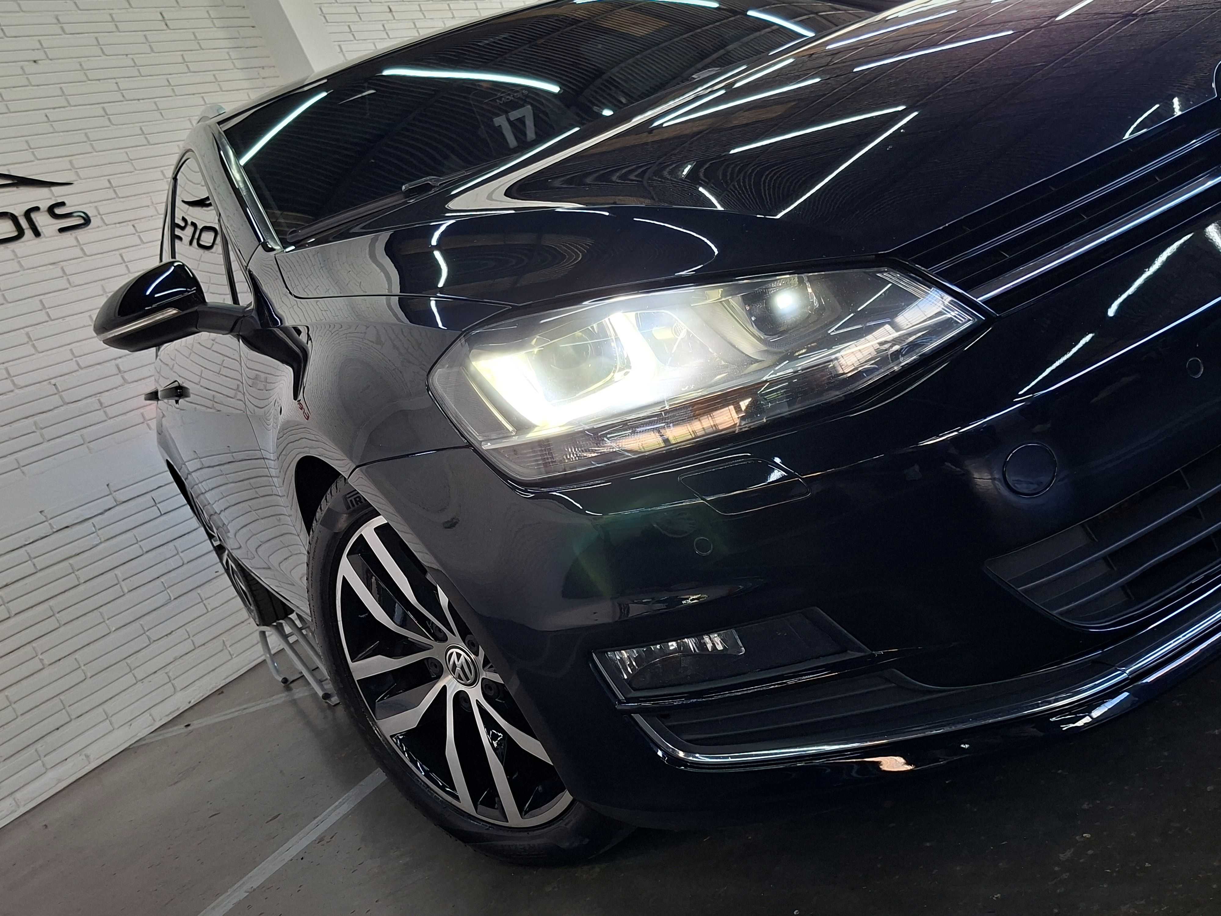 GOLF VARIANT HIGHLINE