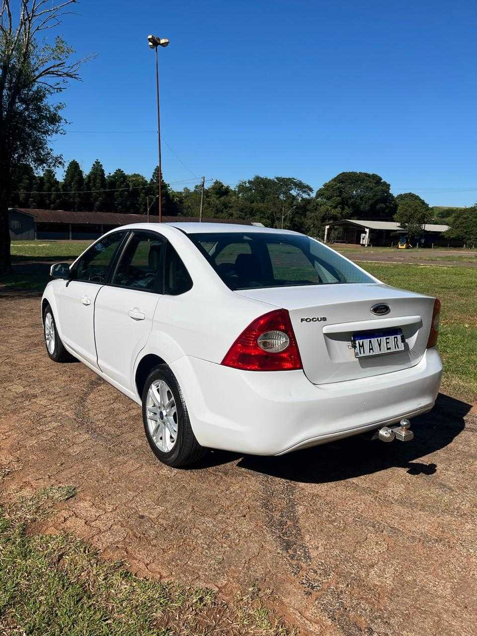 FOCUS SEDAN 1.6 MEC.