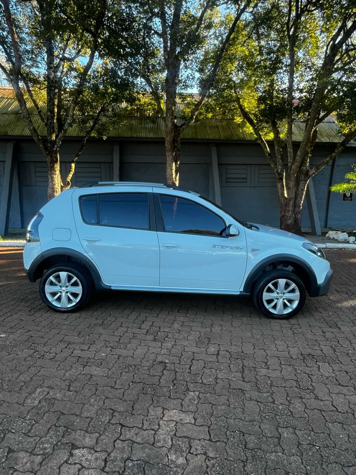 SANDERO STEPWAY 1.6 8V